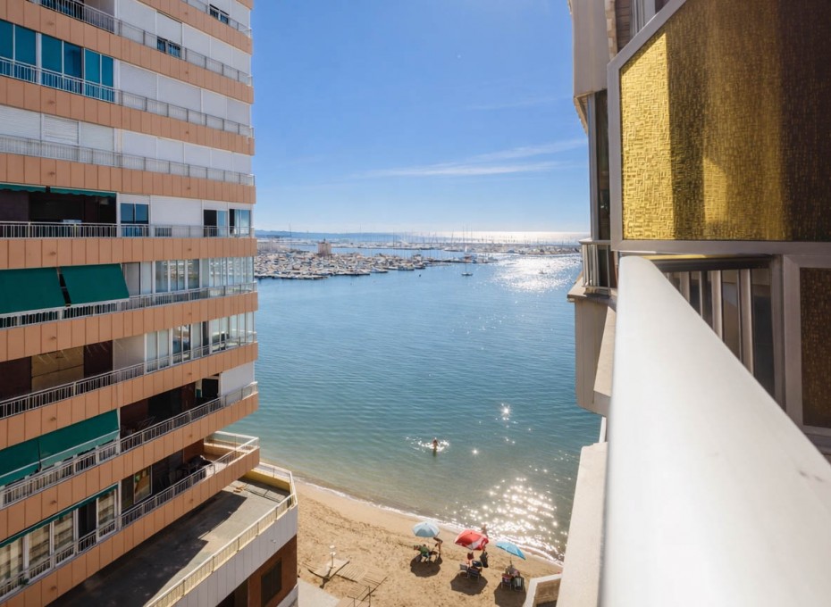 Wiederverkauf - Apartment -
Torrevieja - Playa del Acequión