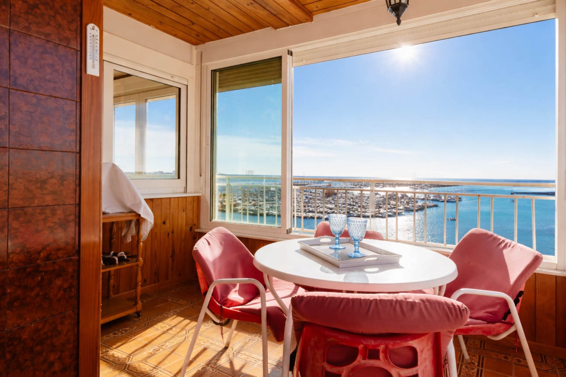 Wiederverkauf - Apartment -
Torrevieja - Playa del Acequión