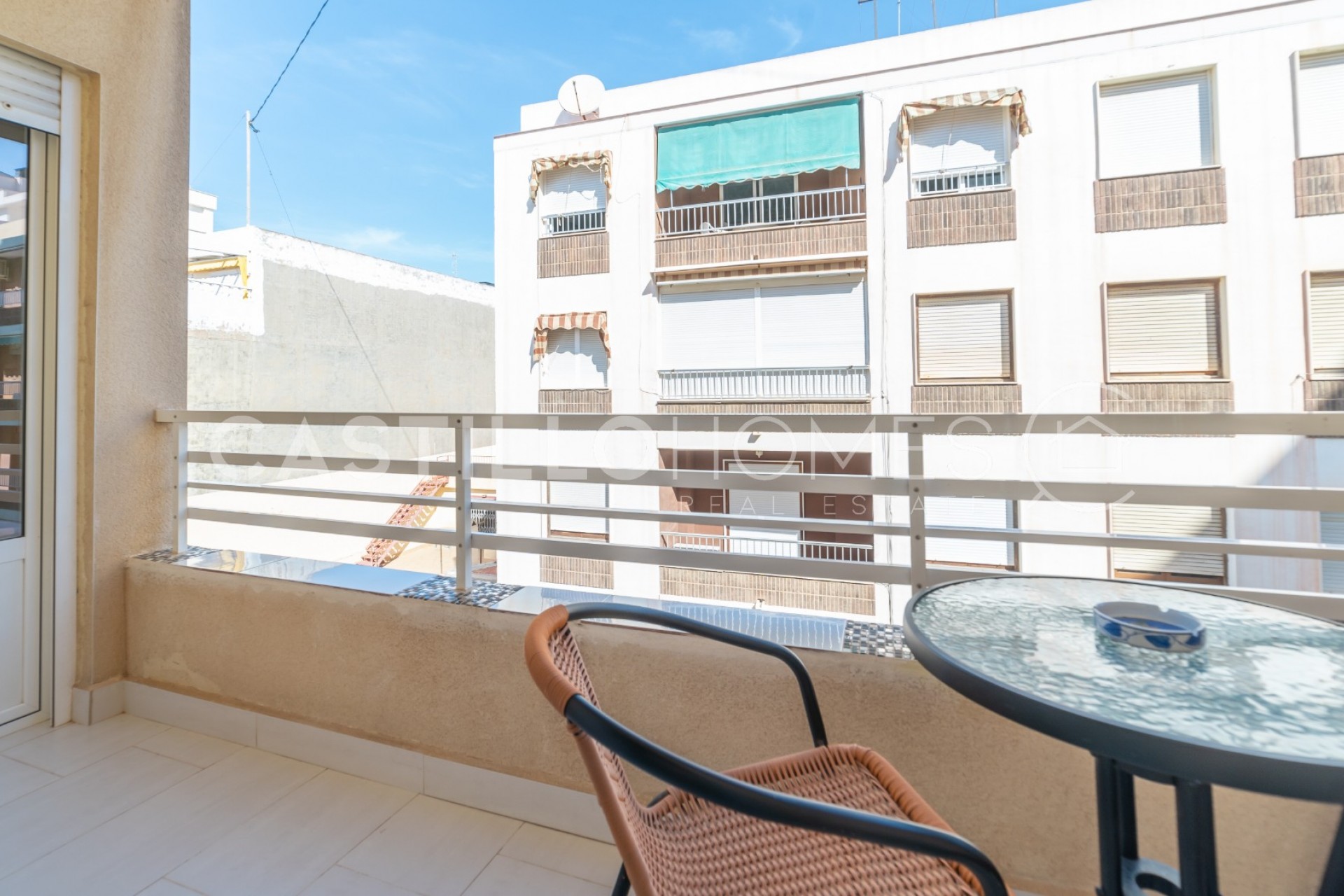 Wiederverkauf - Apartment -
Torrevieja - Playa del Cura