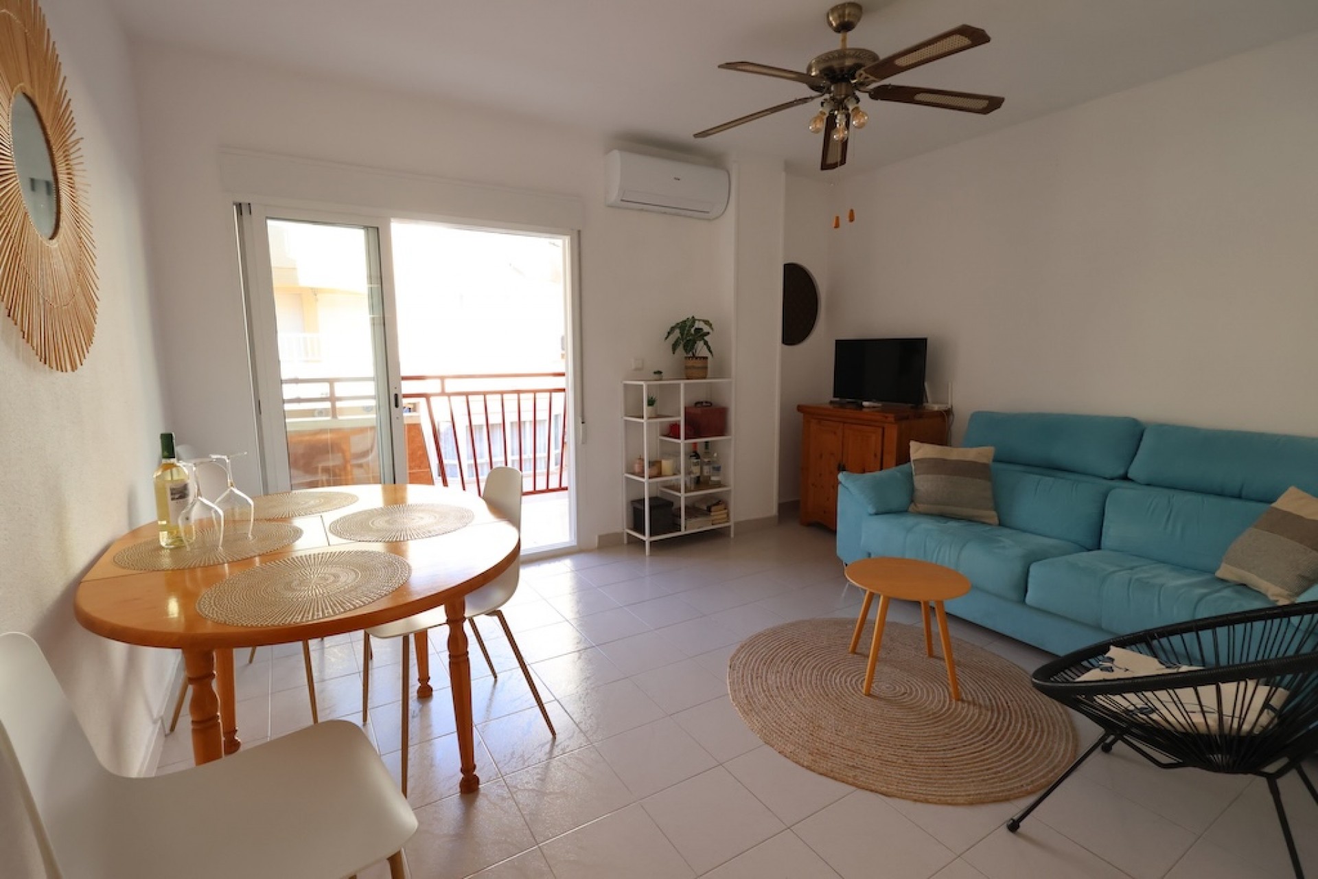 Wiederverkauf - Apartment -
Torrevieja - Playa del Cura