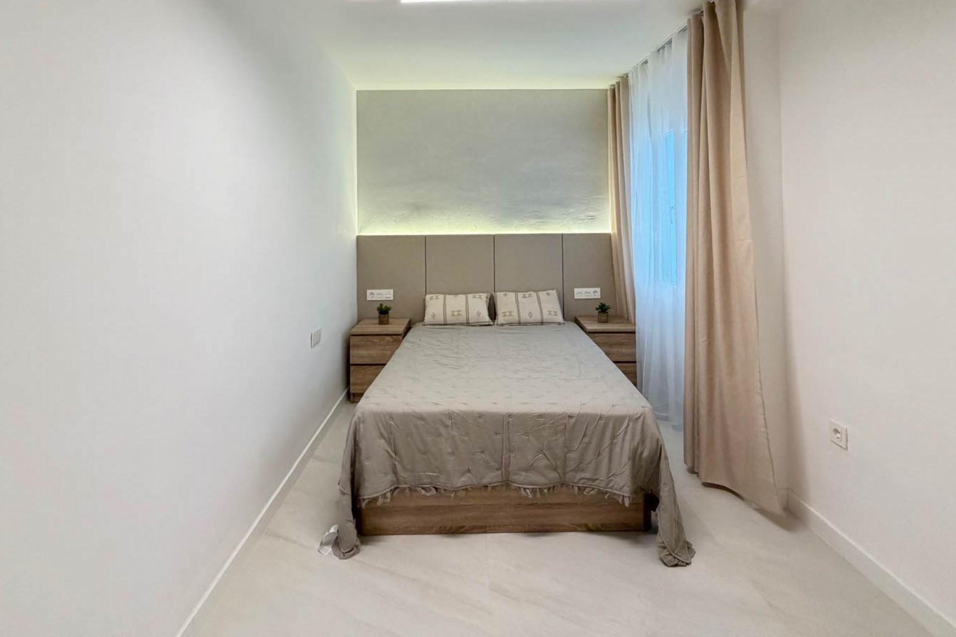 Wiederverkauf - Apartment -
Torrevieja - Playa del Cura