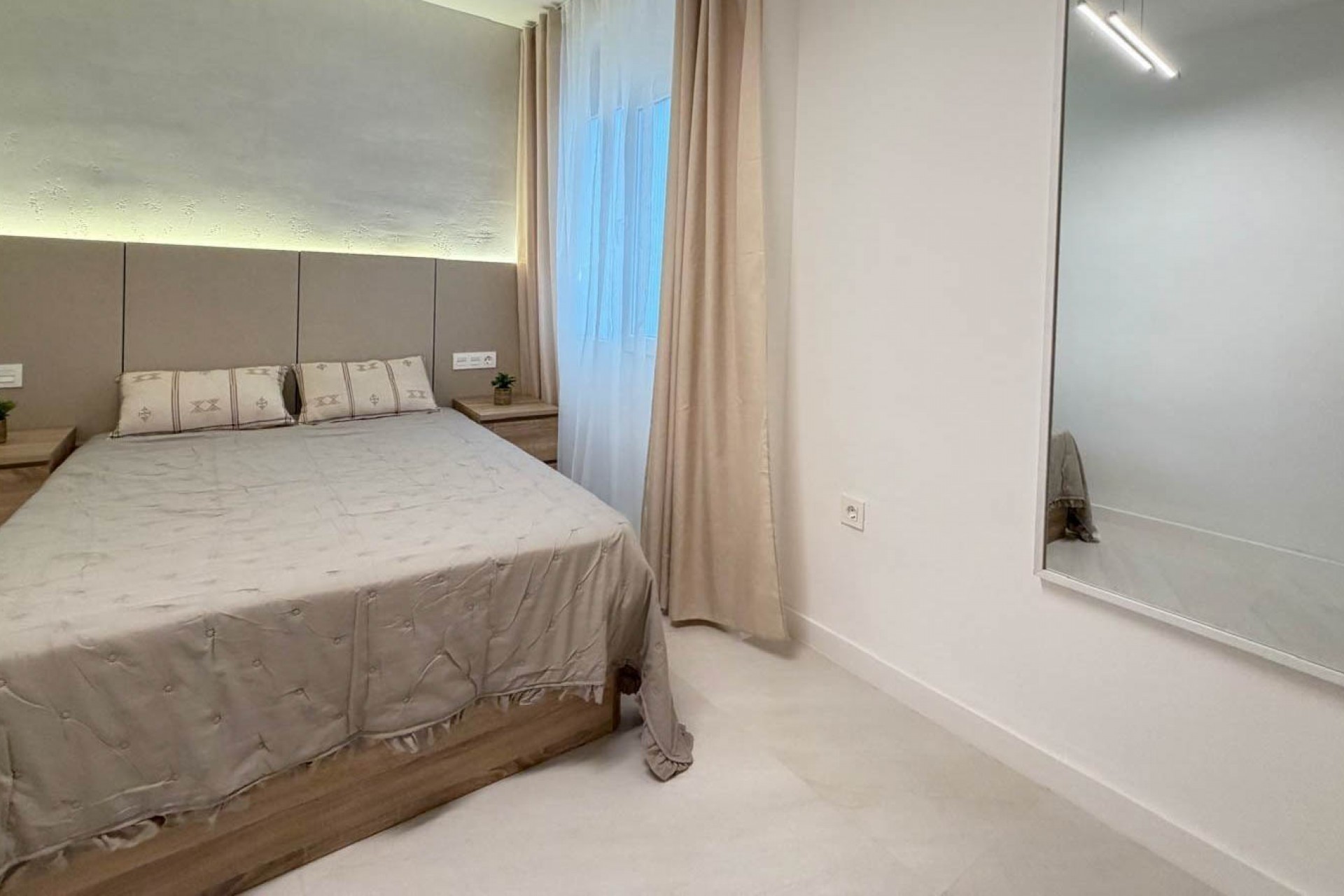 Wiederverkauf - Apartment -
Torrevieja - Playa del Cura