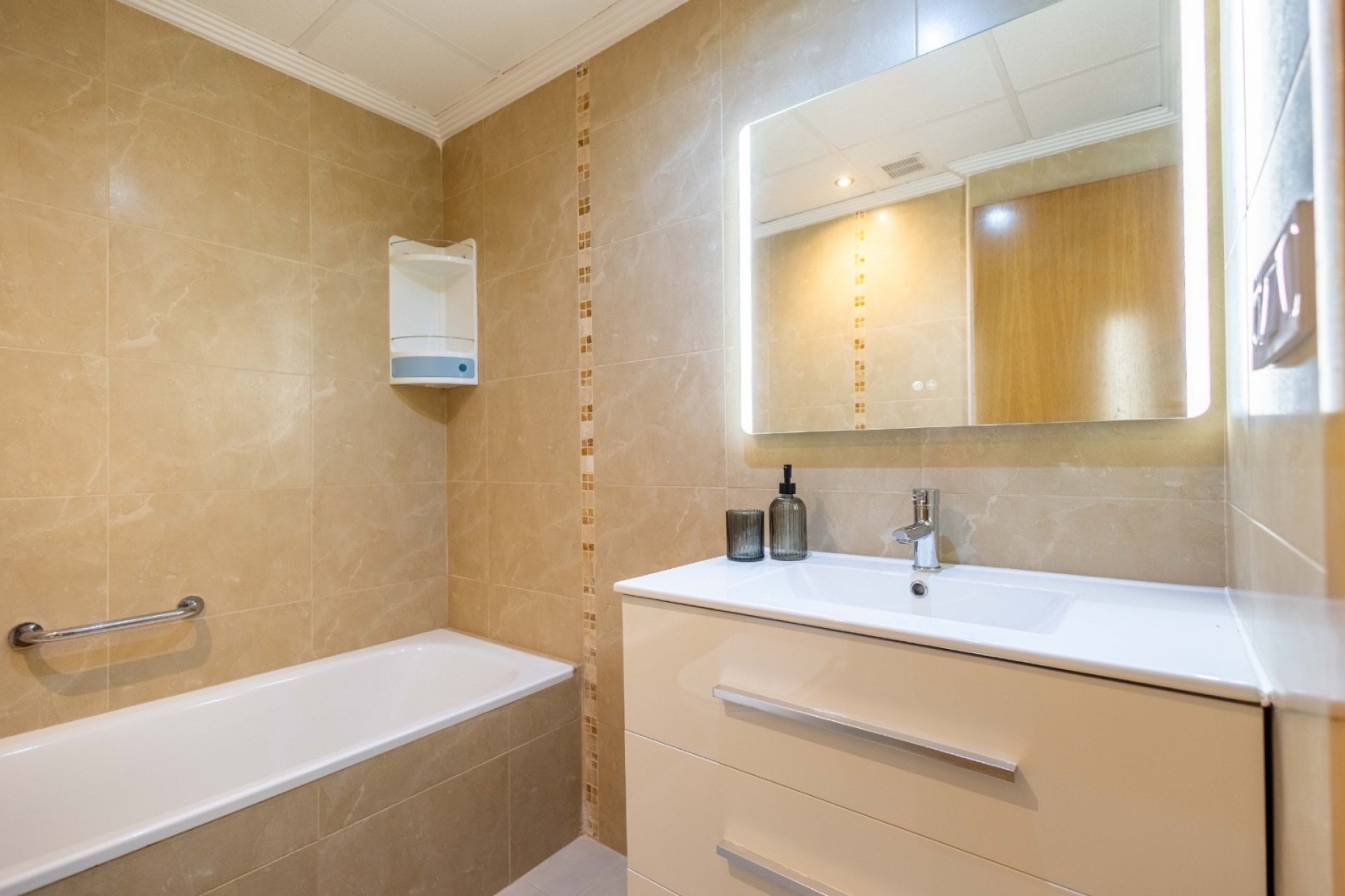 Wiederverkauf - Apartment -
Torrevieja - Playa del Cura
