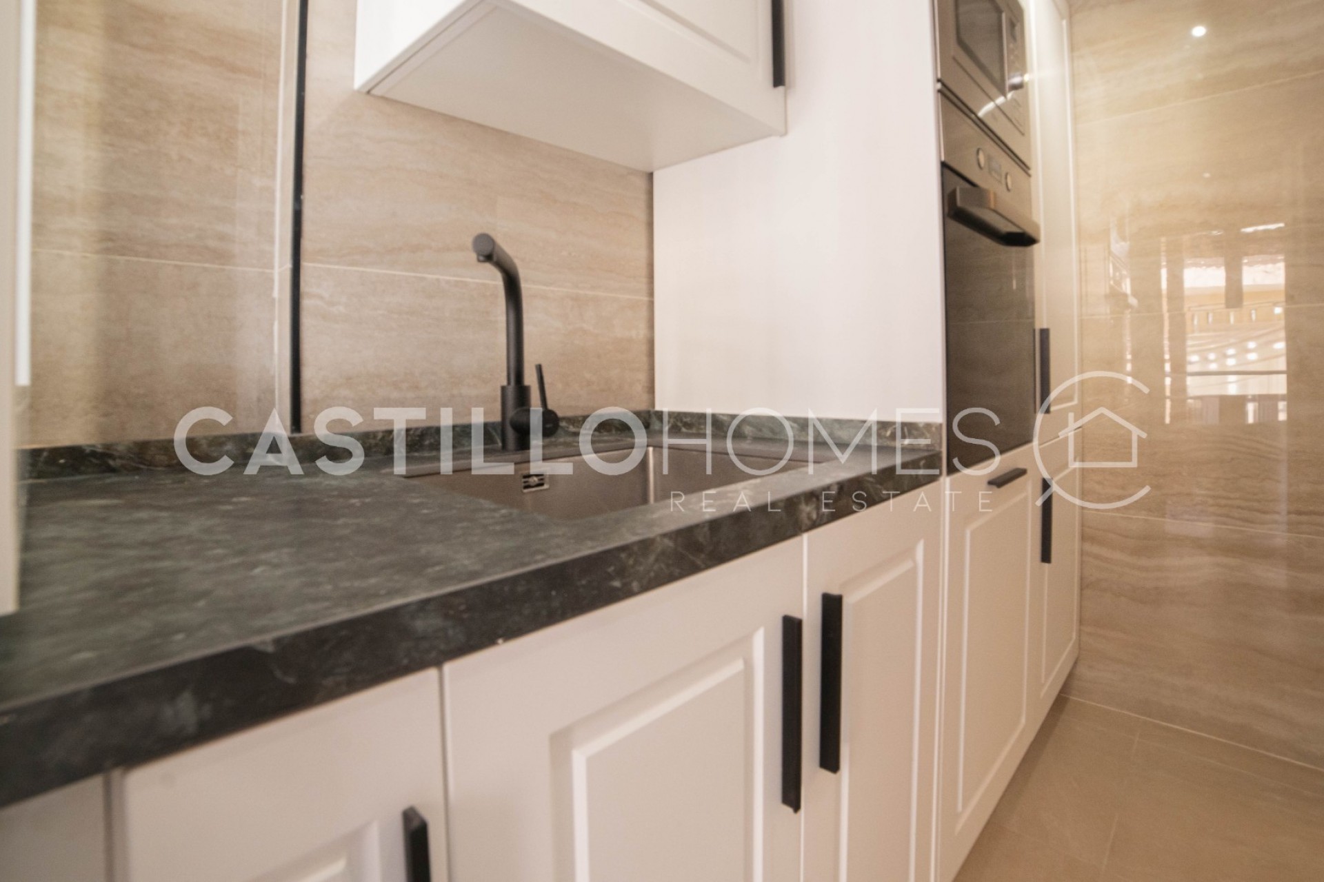 Wiederverkauf - Apartment -
Torrevieja - Playa del Cura