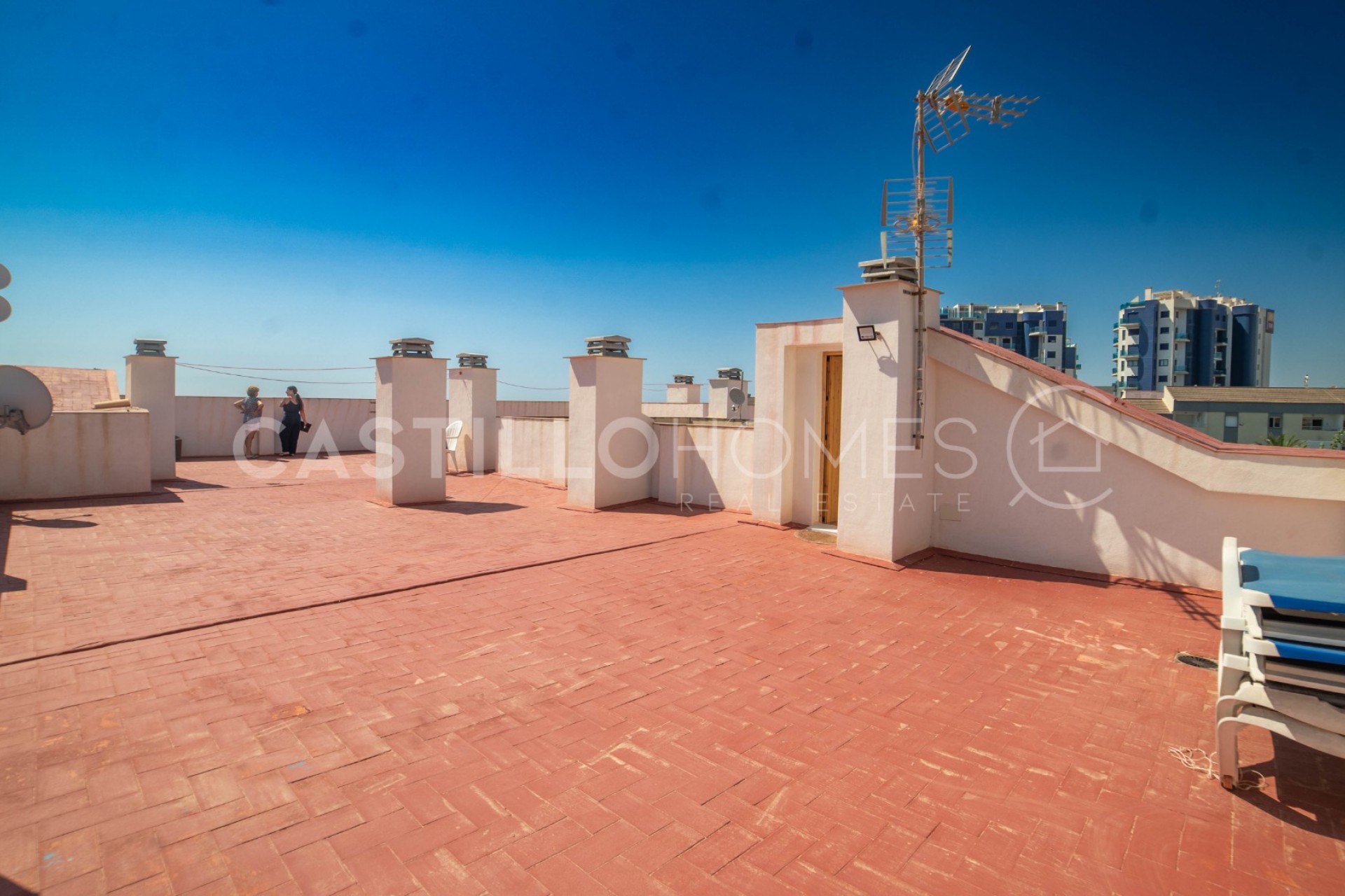 Wiederverkauf - Apartment -
Torrevieja - Punta prima