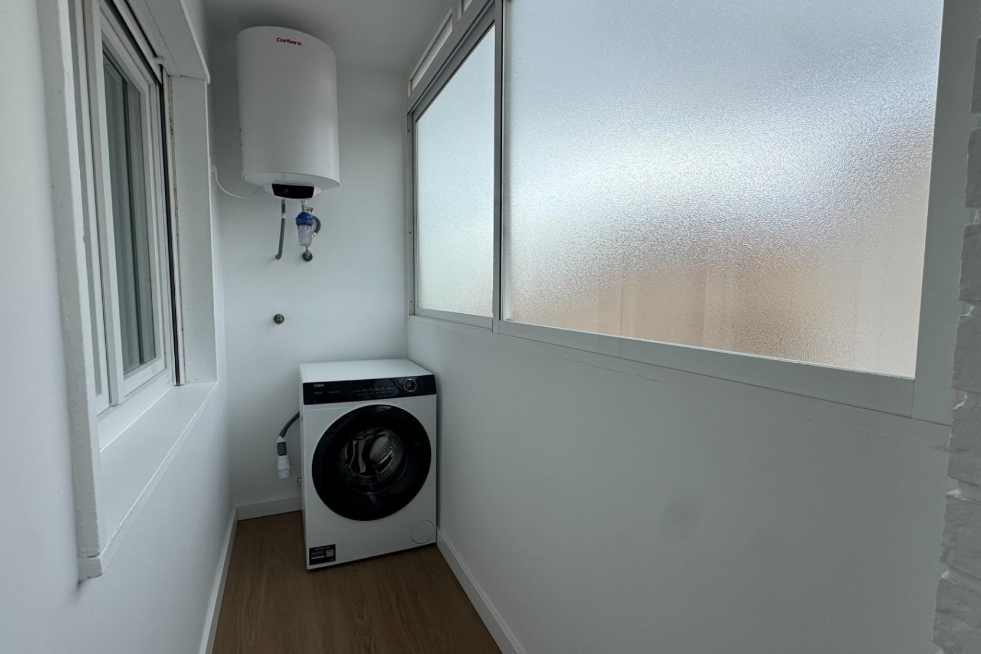 Wiederverkauf - Apartment -
Torrevieja - Punta prima