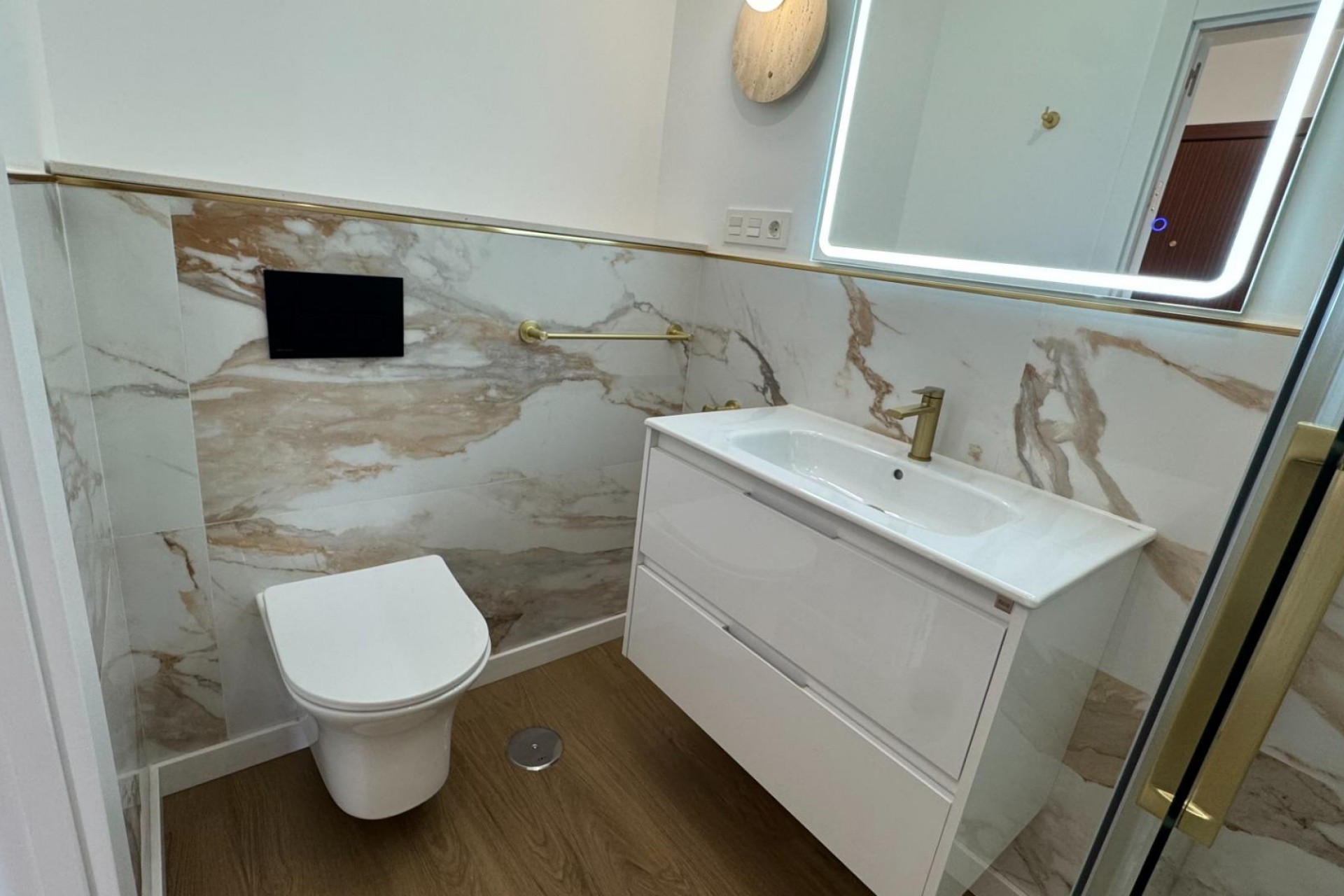 Wiederverkauf - Apartment -
Torrevieja - Punta prima