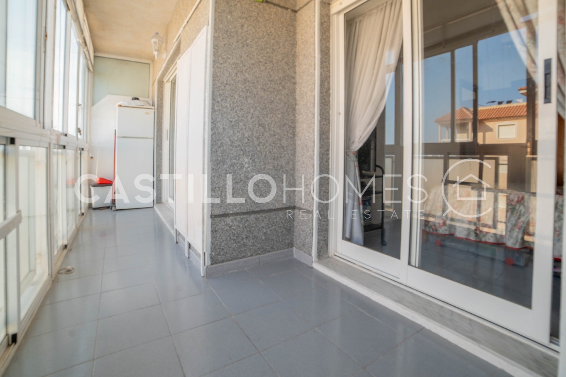 Wiederverkauf - Apartment -
Torrevieja - Punta prima