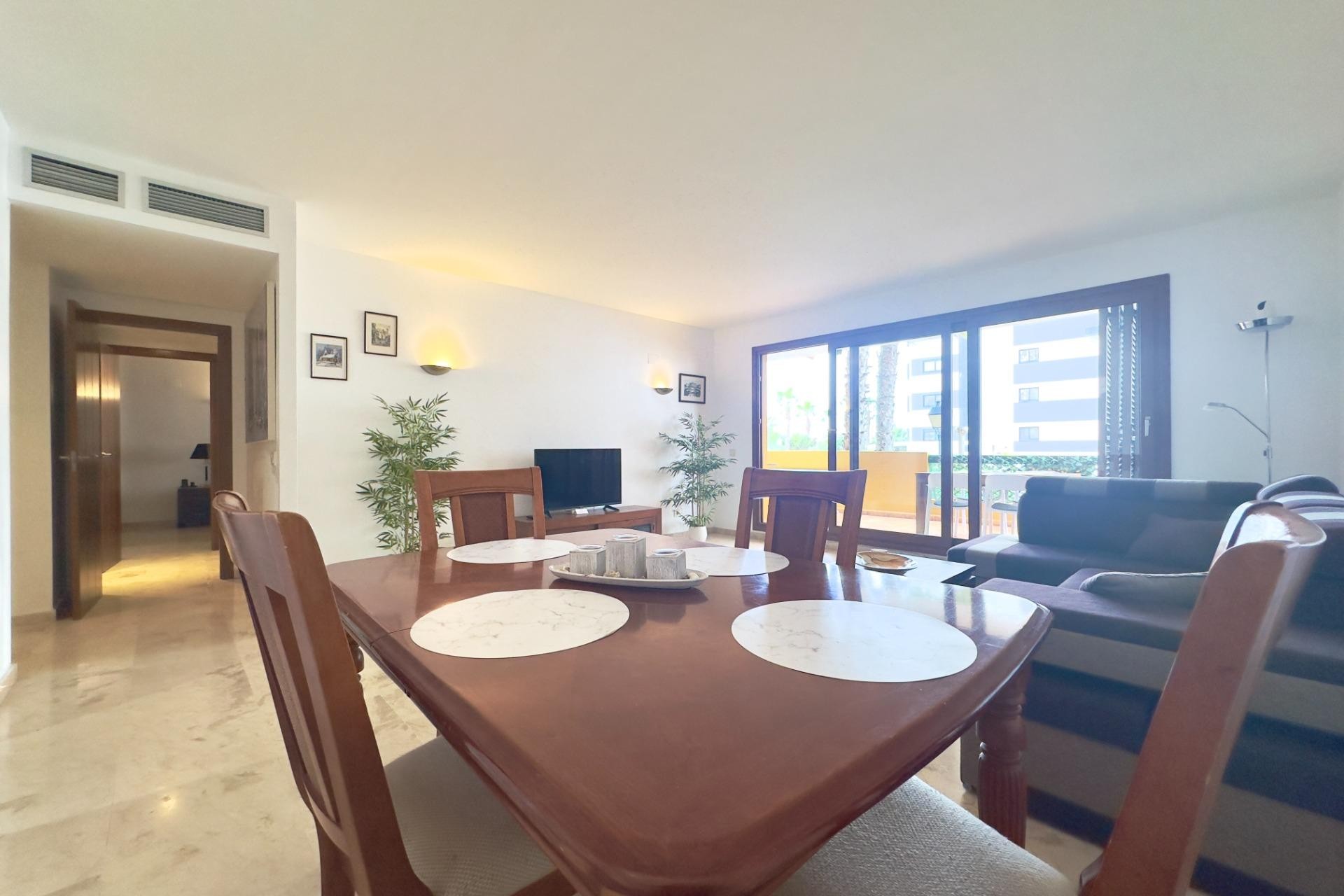 Wiederverkauf - Apartment -
Torrevieja - Punta prima