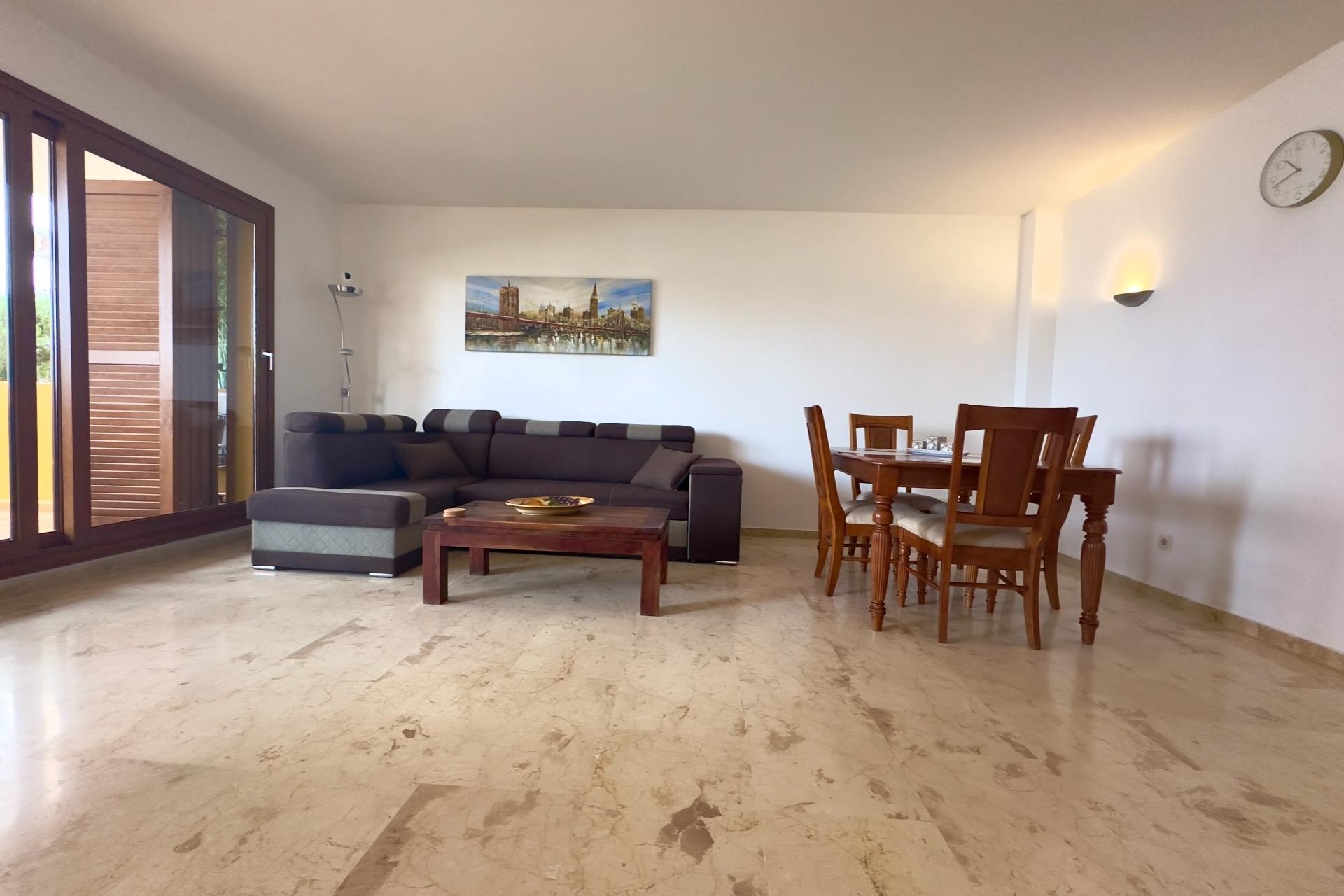 Wiederverkauf - Apartment -
Torrevieja - Punta prima