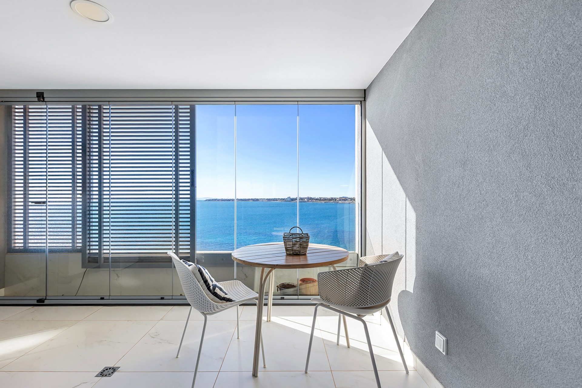 Wiederverkauf - Apartment -
Torrevieja - Punta prima