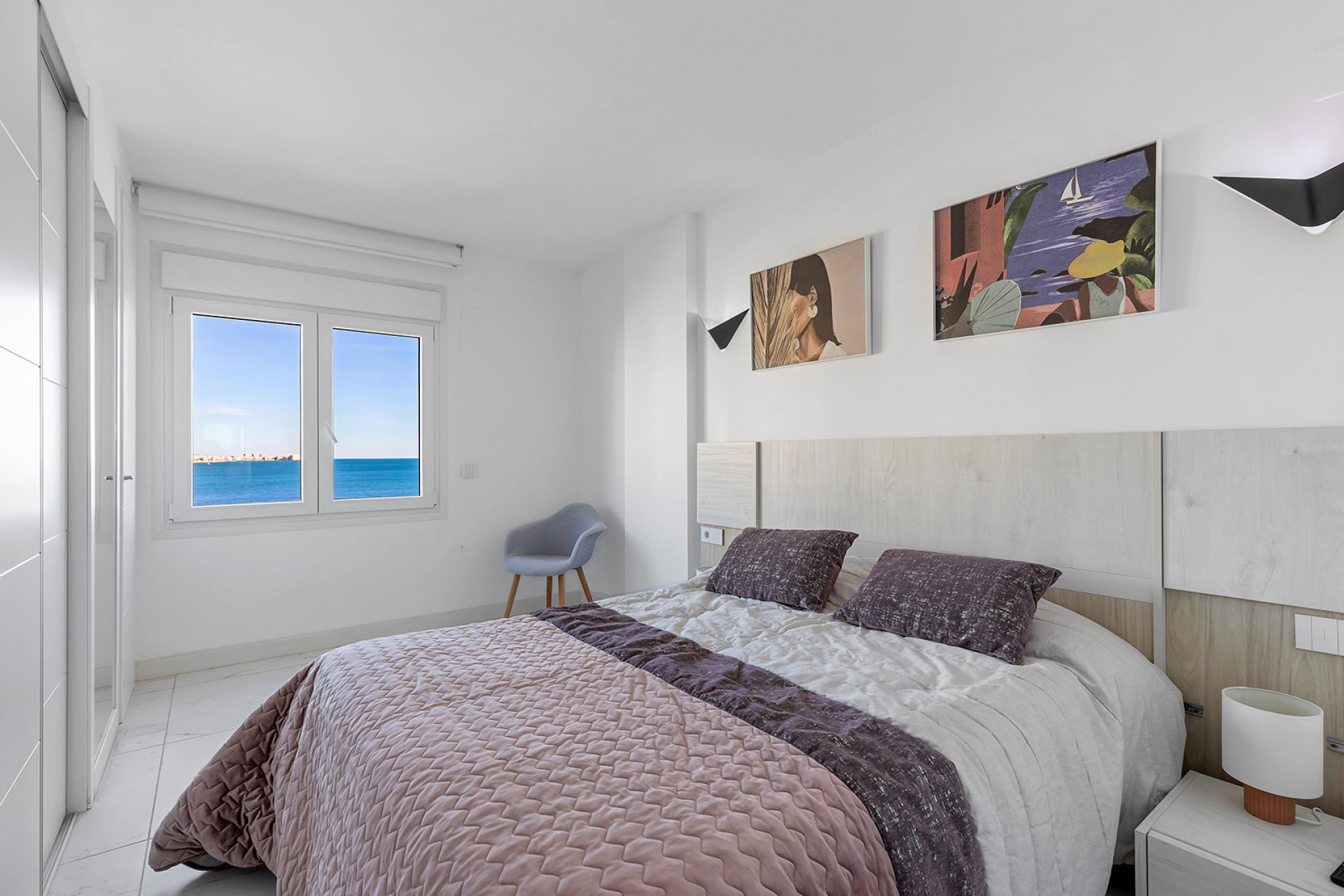 Wiederverkauf - Apartment -
Torrevieja - Punta prima