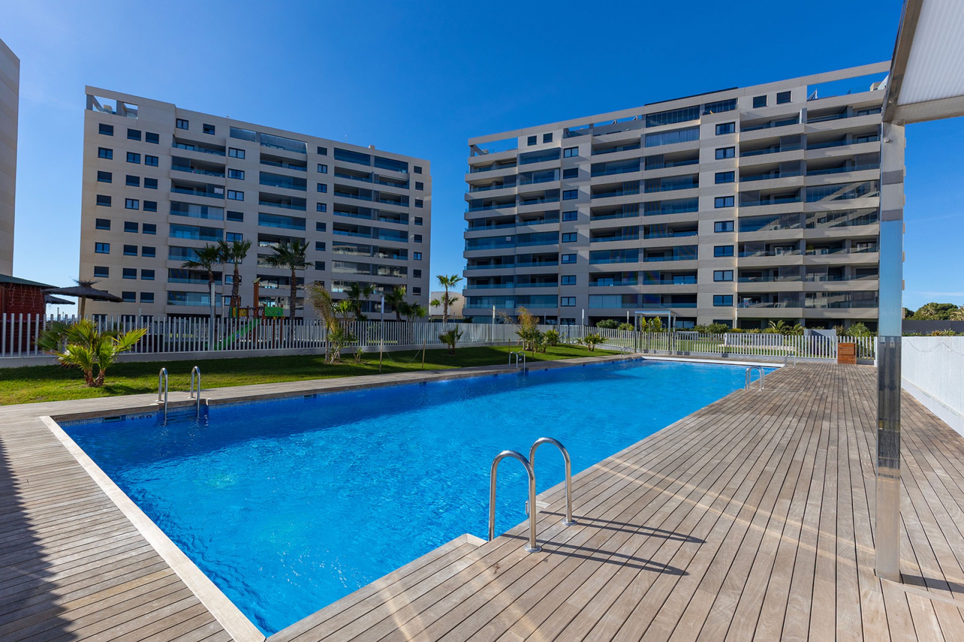 Wiederverkauf - Apartment -
Torrevieja - Punta prima