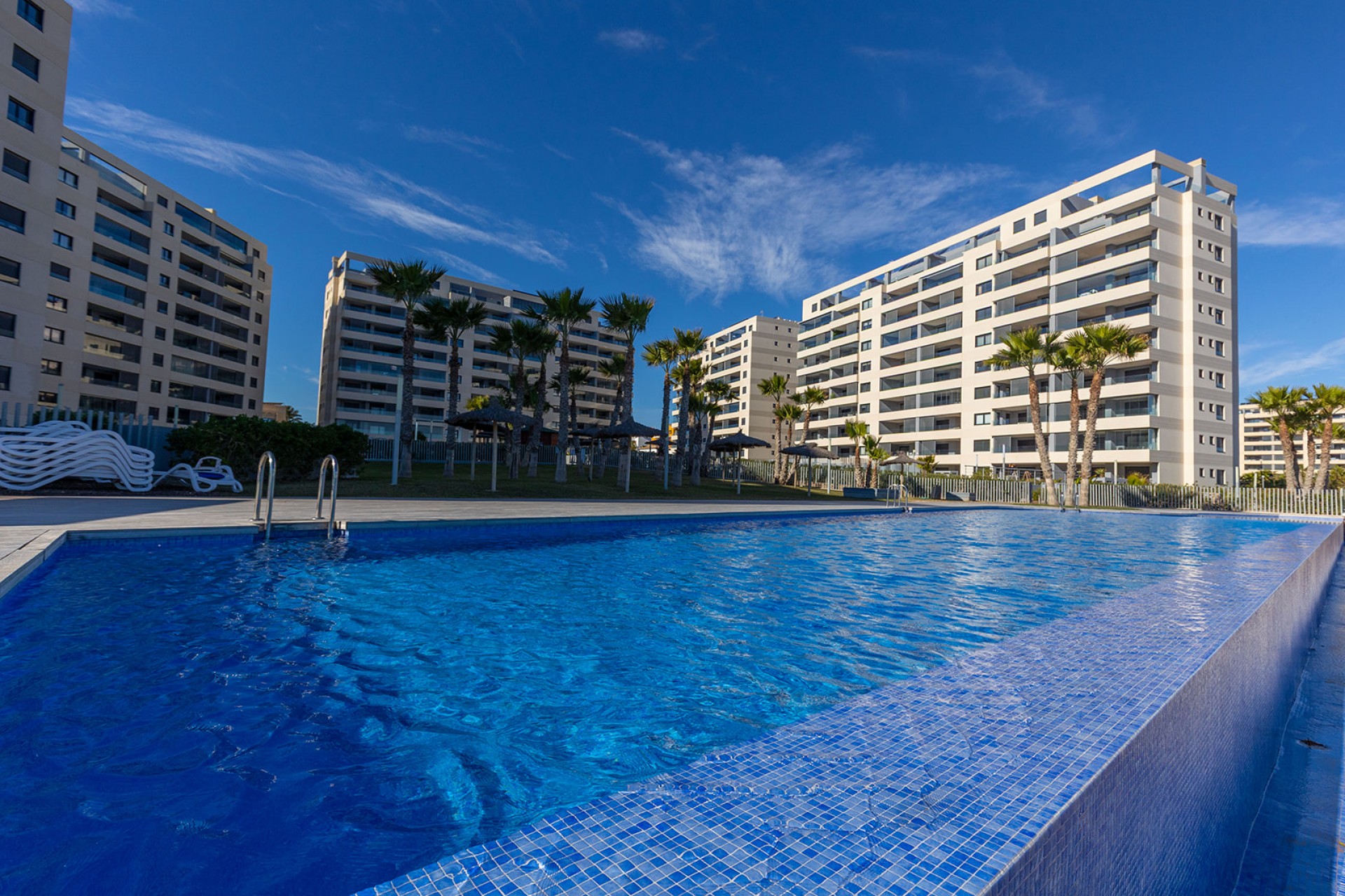 Wiederverkauf - Apartment -
Torrevieja - Punta prima