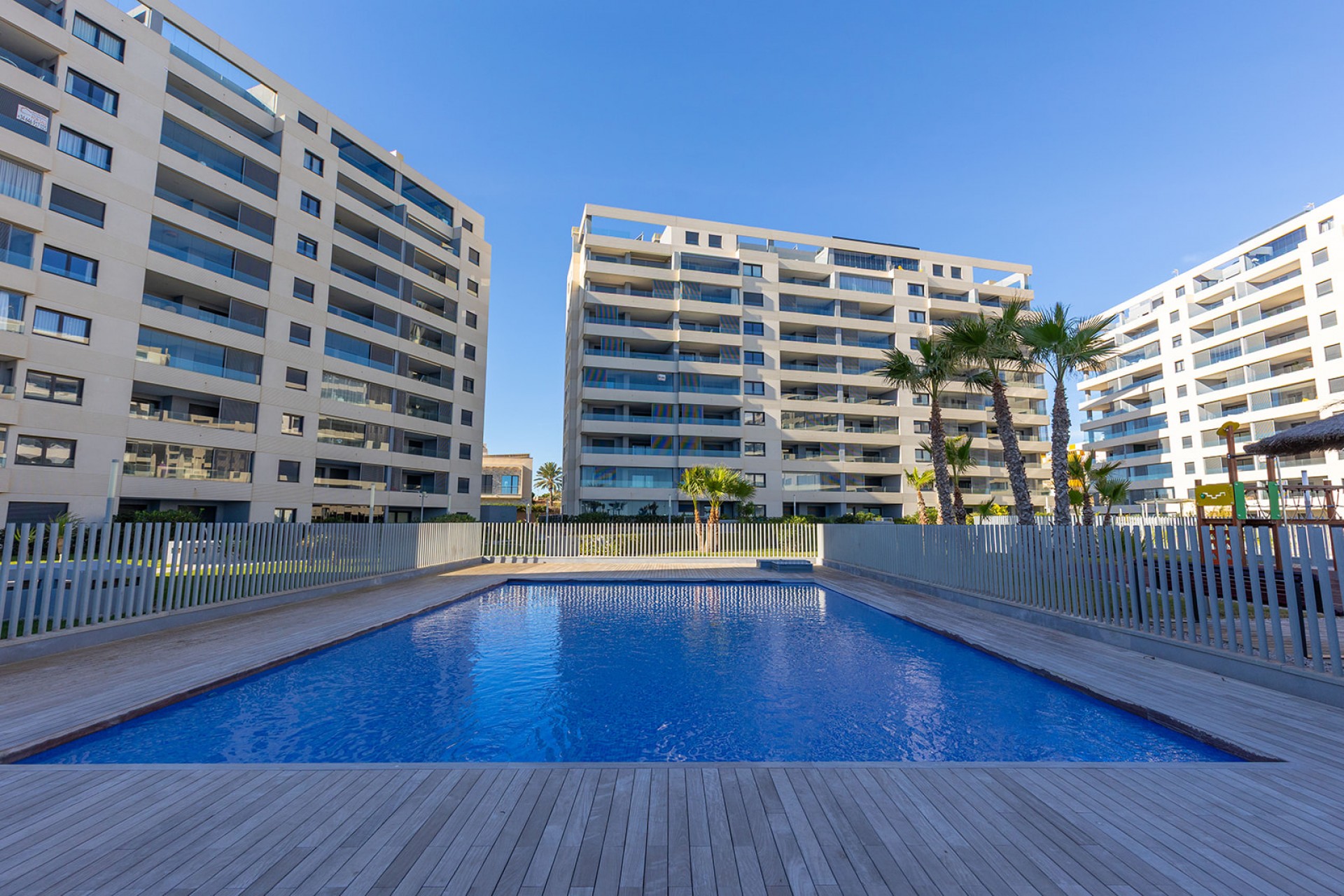 Wiederverkauf - Apartment -
Torrevieja - Punta prima