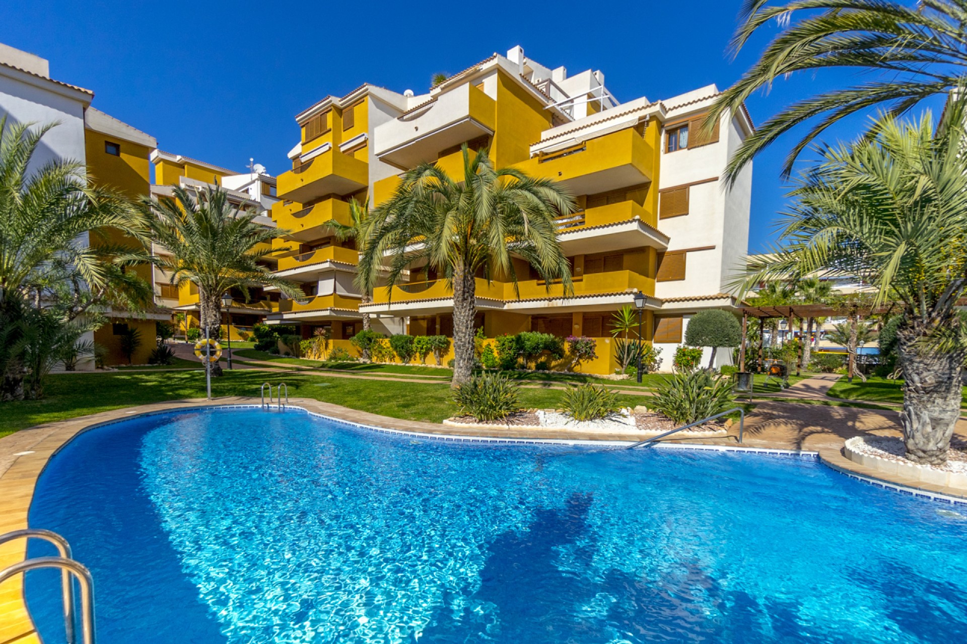Wiederverkauf - Apartment -
Torrevieja - Punta prima