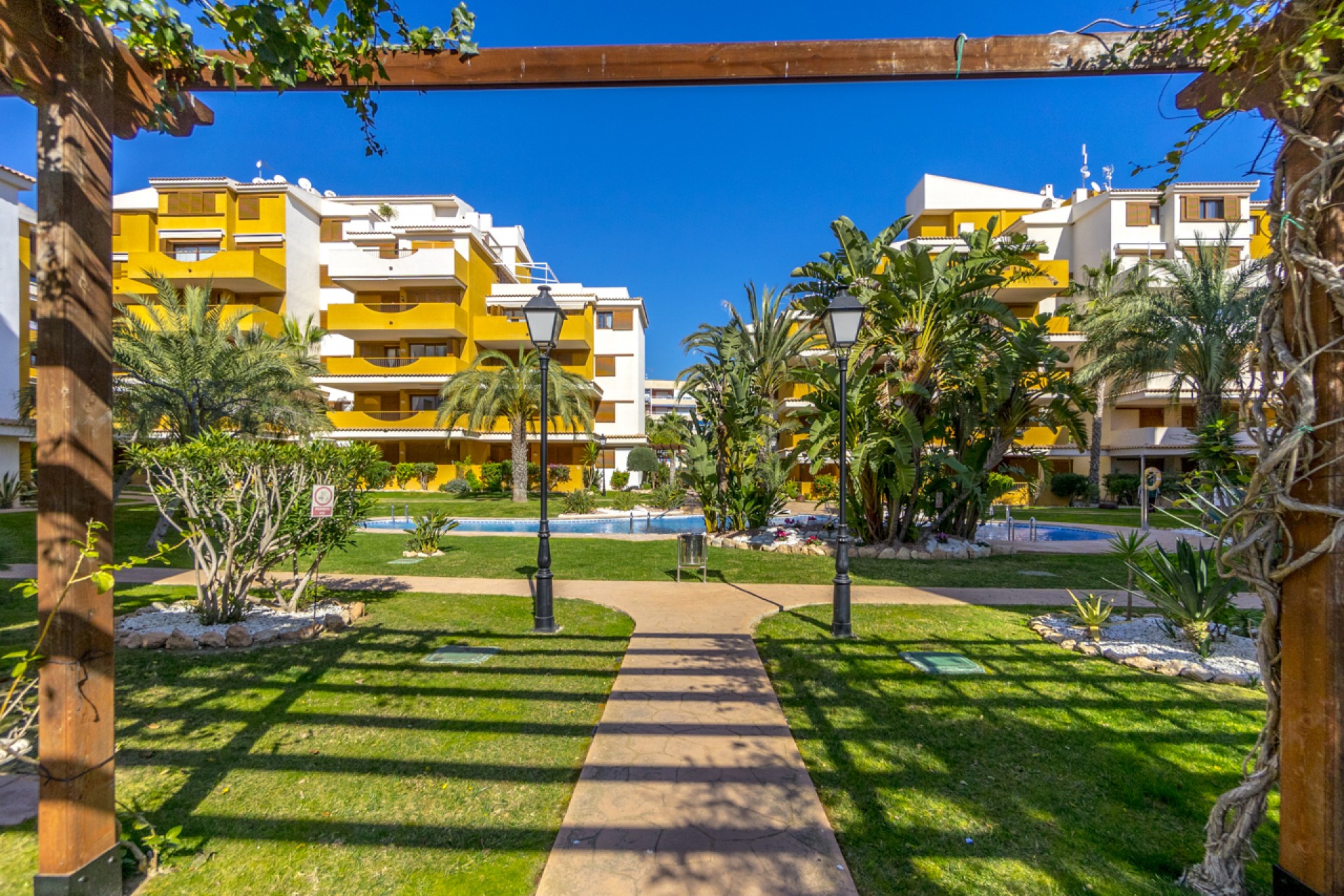 Wiederverkauf - Apartment -
Torrevieja - Punta prima