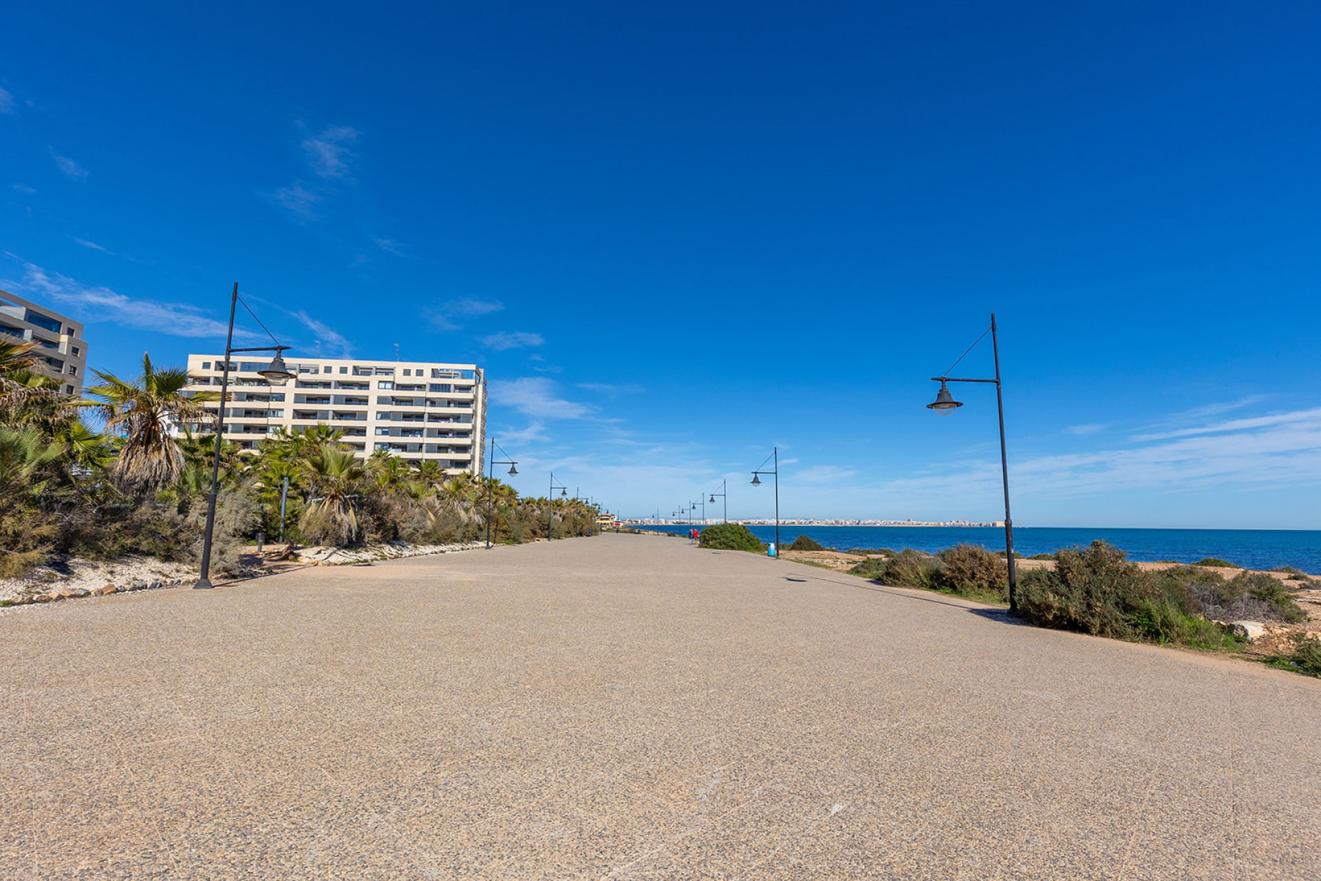 Wiederverkauf - Apartment -
Torrevieja - Punta prima
