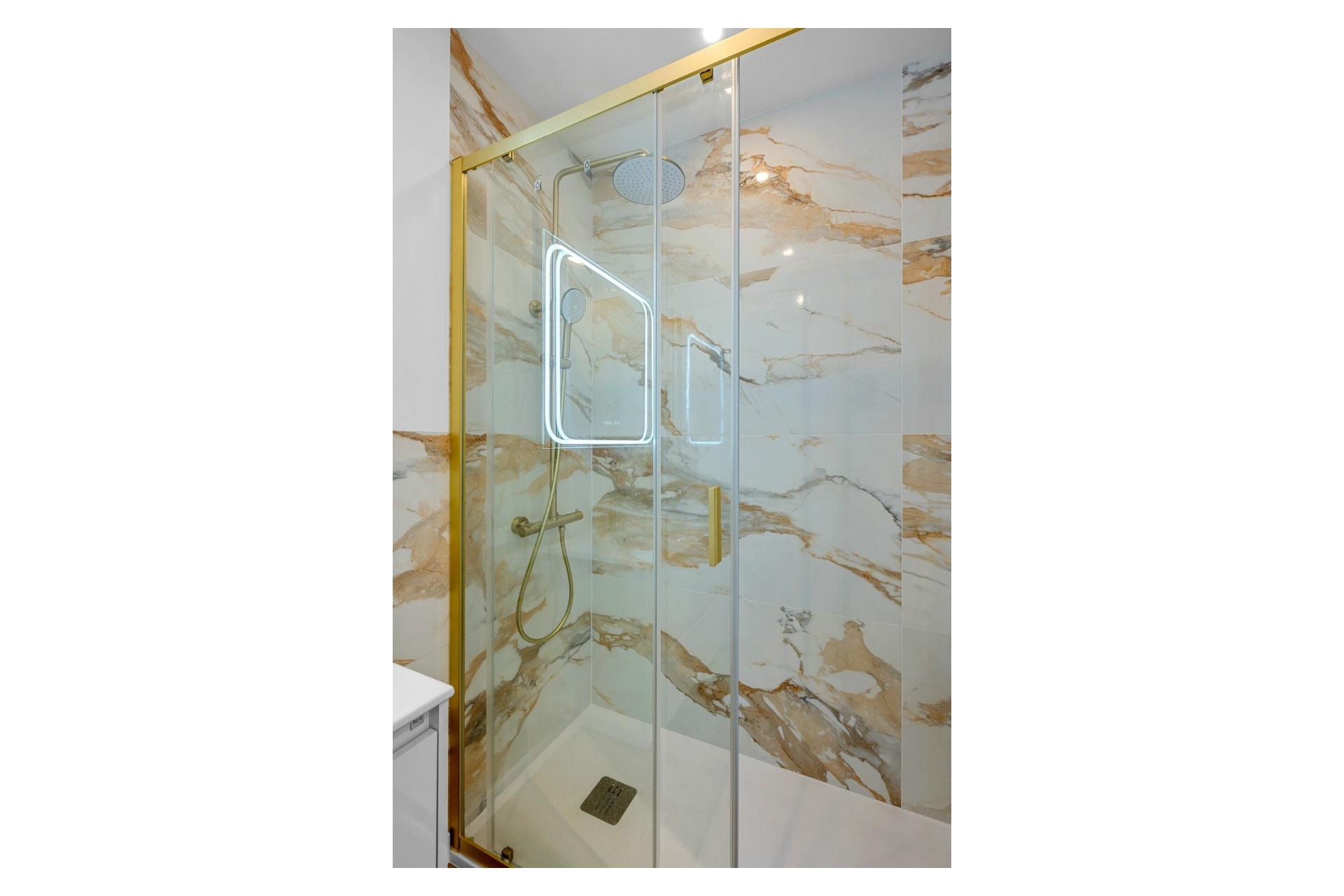Wiederverkauf - Apartment -
Torrevieja - Punta Prima