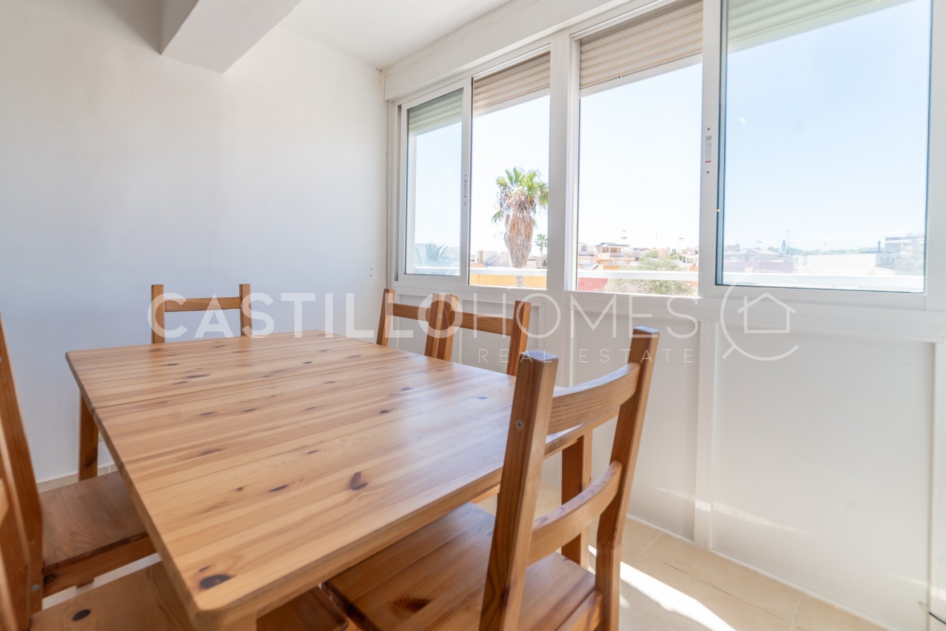 Wiederverkauf - Apartment -
Torrevieja - Urb. Rosaleda