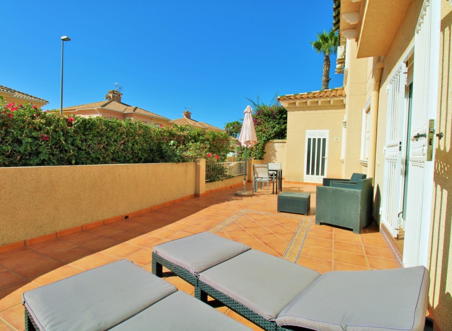 Wiederverkauf - Apartment -
Villamartin - PAU 8