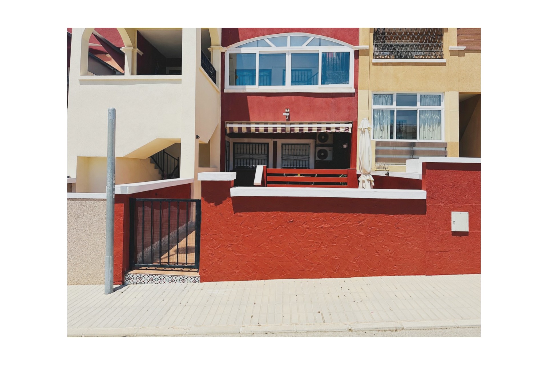 Wiederverkauf - Bungalow -
Los Altos - Dream Hills - Dream Hills 2
