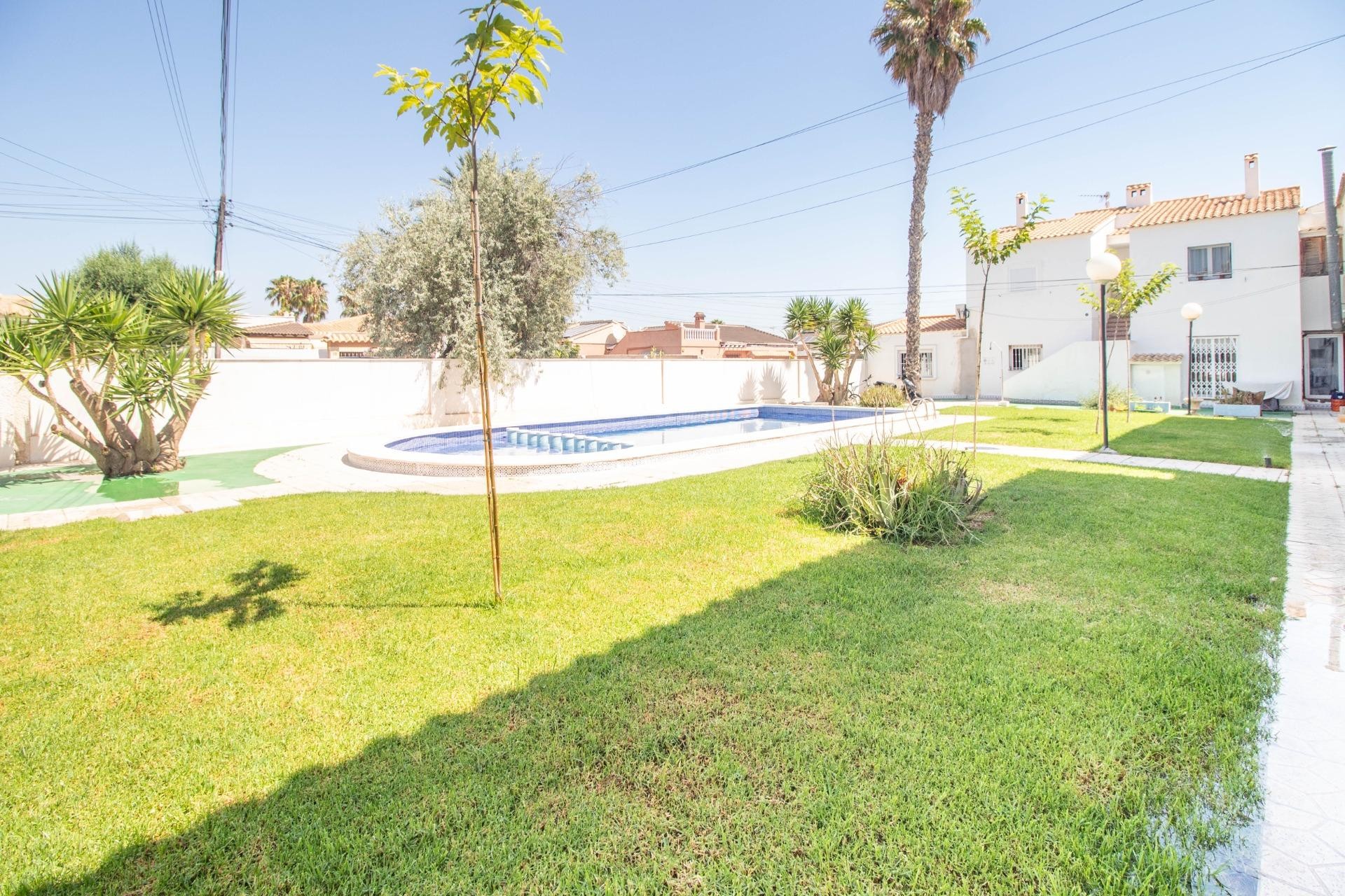 Wiederverkauf - Bungalow -
Orihuela Costa - Cabo Roig