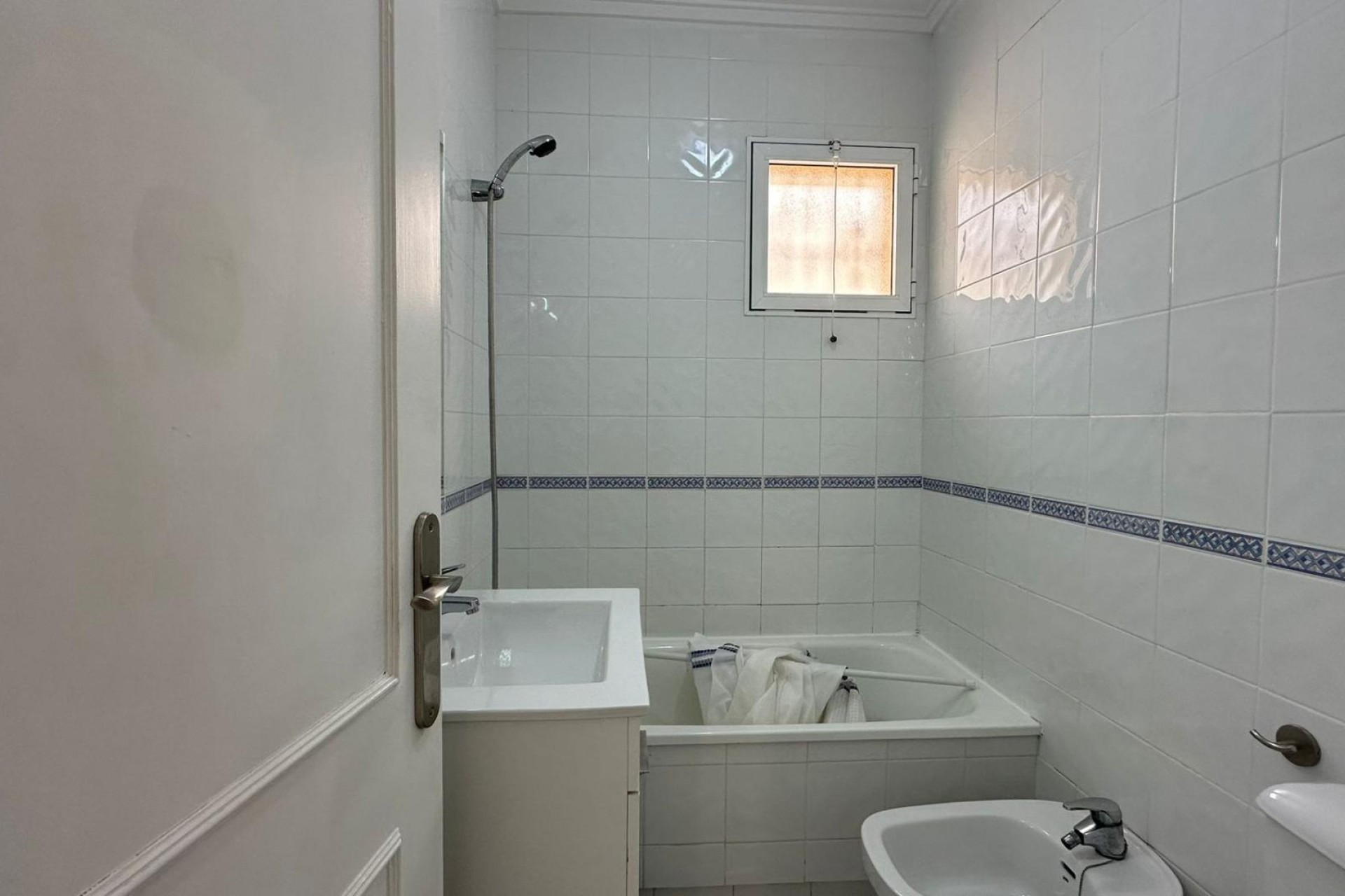 Wiederverkauf - Bungalow -
Orihuela Costa - La Florida