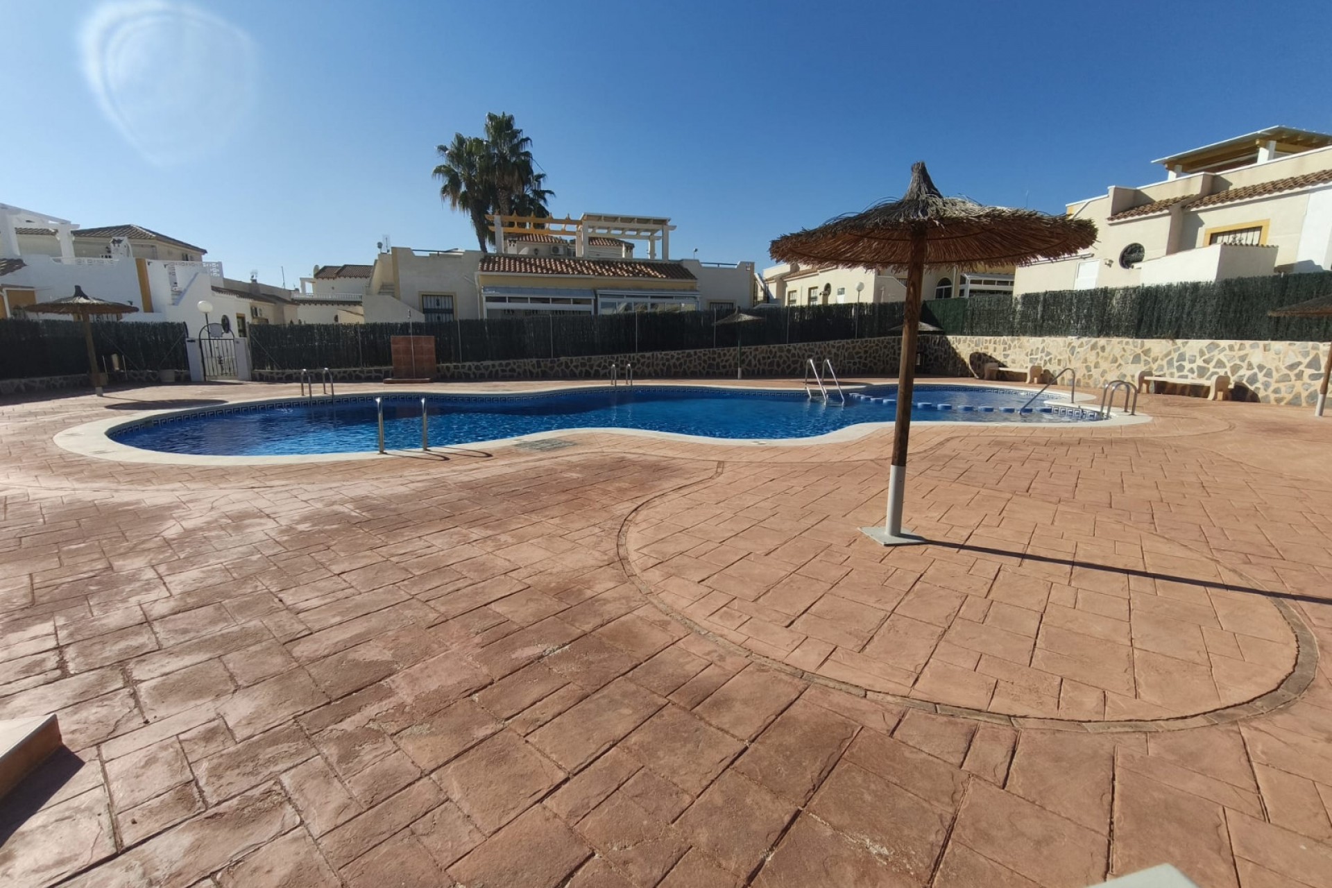 Wiederverkauf - Bungalow -
Orihuela Costa - Punta Prima