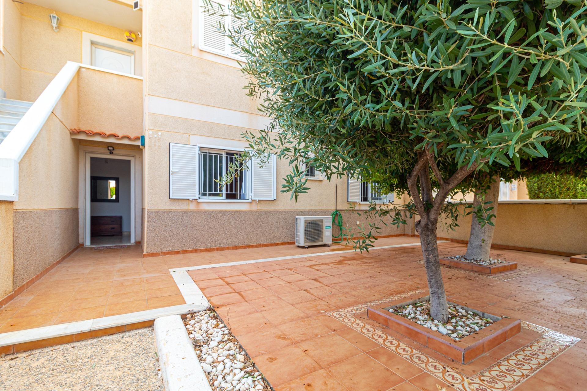 Wiederverkauf - Bungalow -
Orihuela Costa - Punta Prima