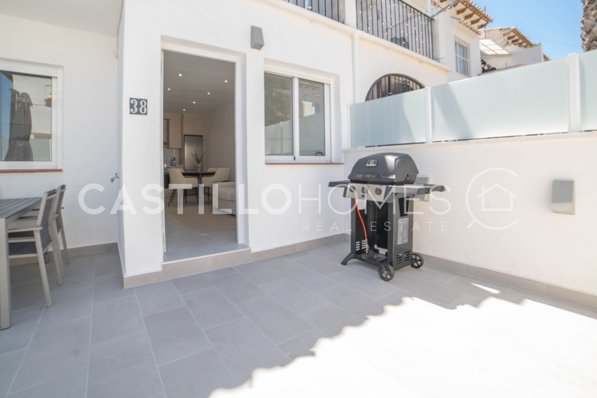 Wiederverkauf - Bungalow -
Torrevieja - Los Balcones