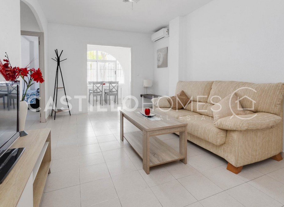 Wiederverkauf - Bungalow -
Torrevieja - Playa Los Naufragos