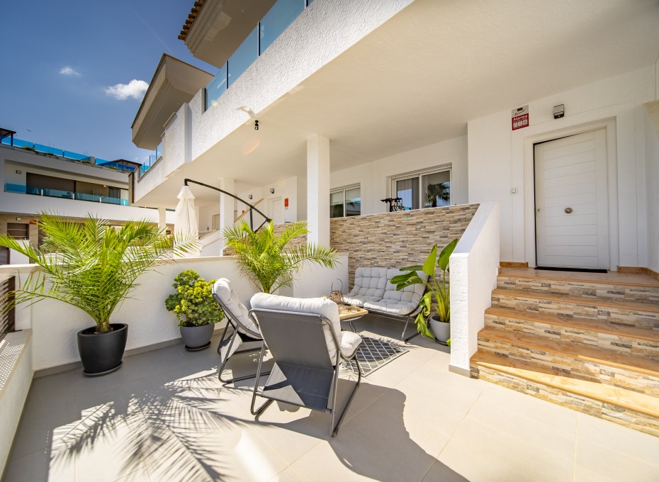 Wiederverkauf - Casa de Pueblo -
Torrevieja - Los altos