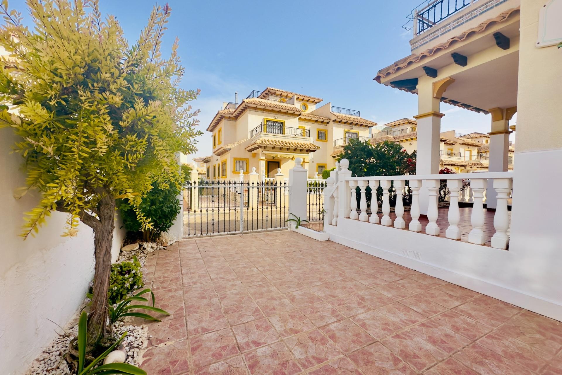 Wiederverkauf - Chalet -
Orihuela Costa - Cabo Roig