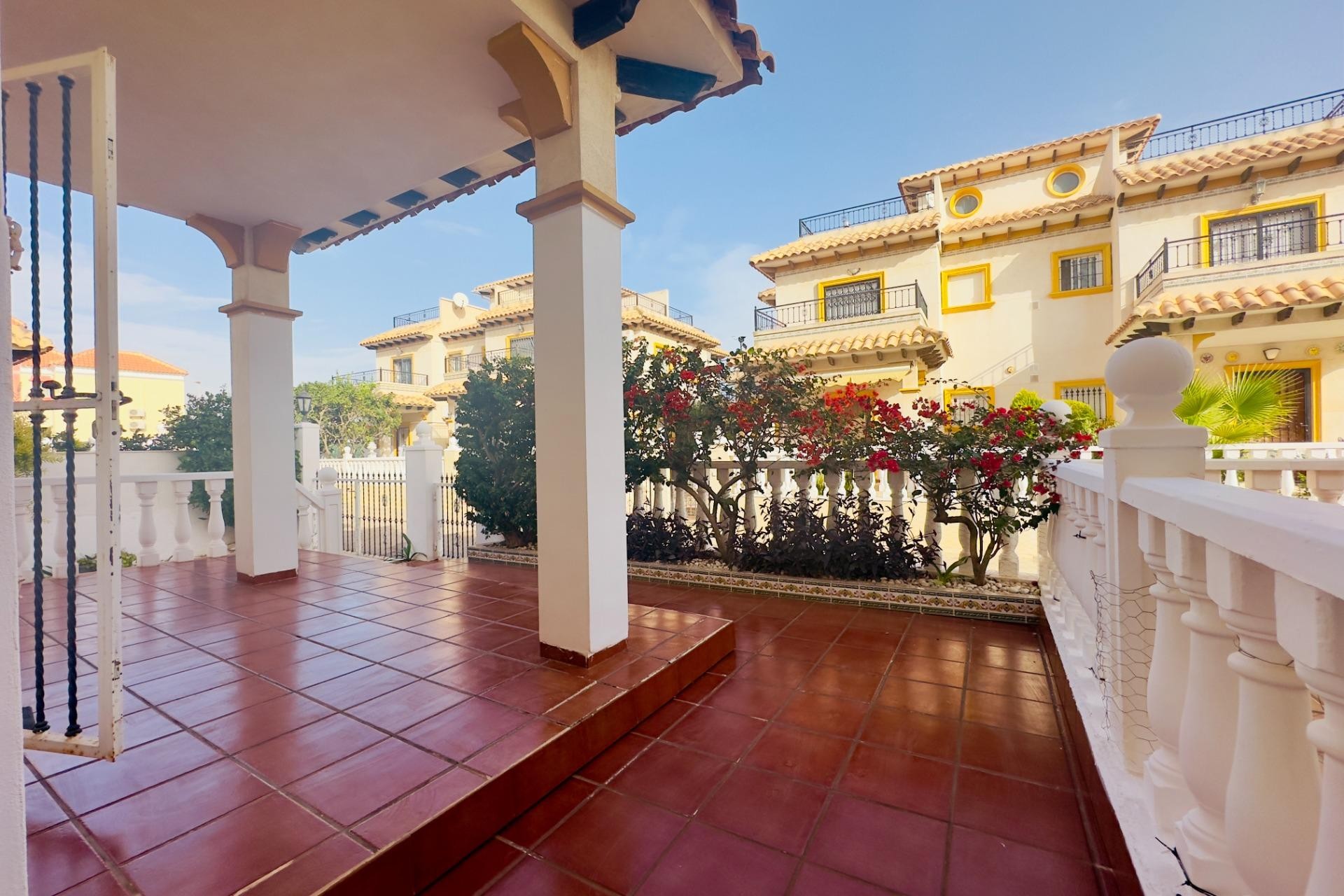 Wiederverkauf - Chalet -
Orihuela Costa - Cabo Roig