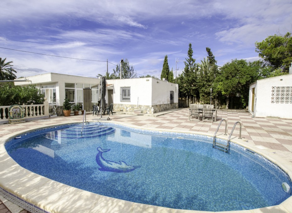 Wiederverkauf - Chalet / Villa -
Albatera