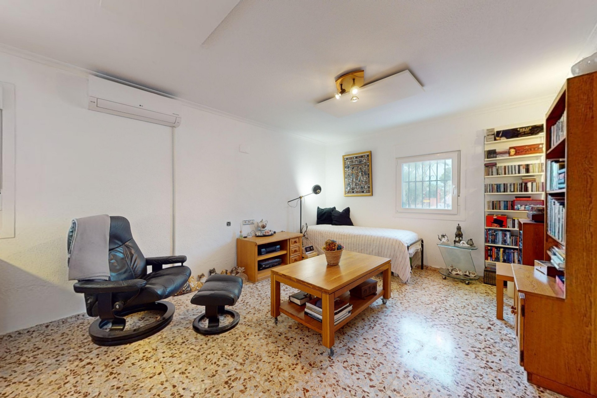 Wiederverkauf - Chalet / Villa -
Albatera