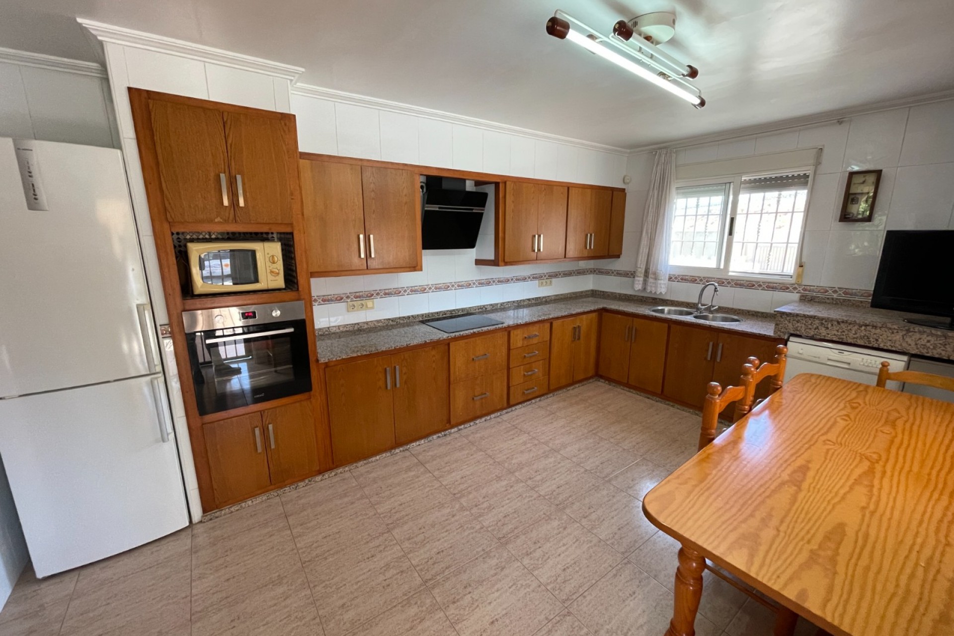 Wiederverkauf - Chalet / Villa -
Crevillent - Crevillente