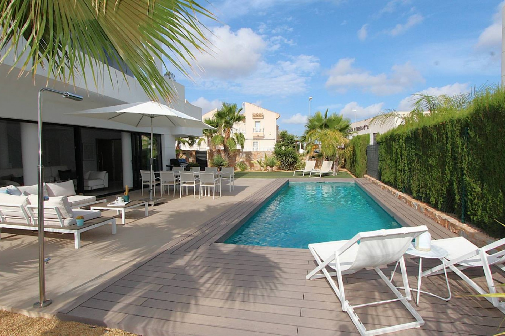 Wiederverkauf - Chalet / Villa -
Rojales - Cuidad Quesada