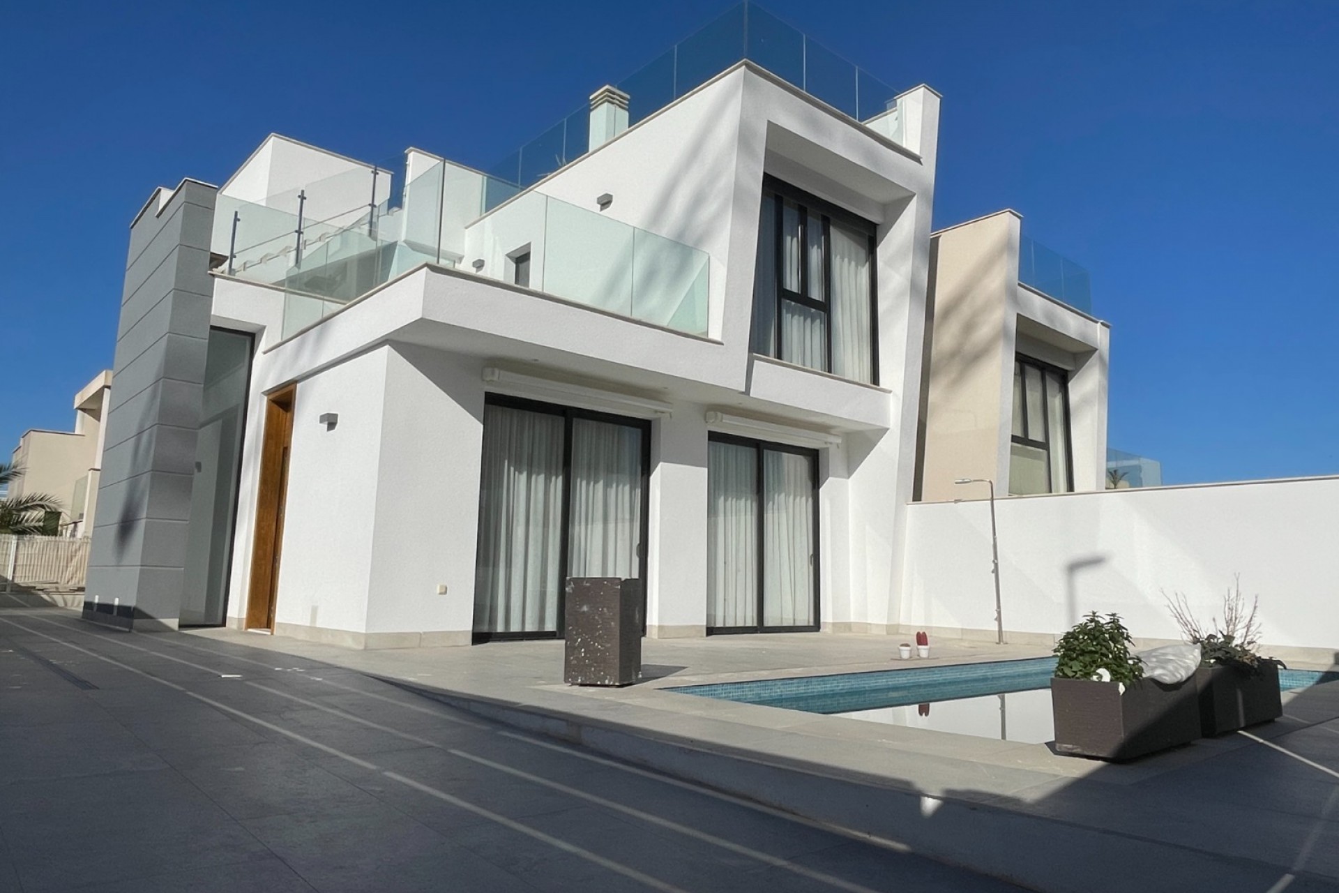 Wiederverkauf - Detached House / Villa -
Benijofar