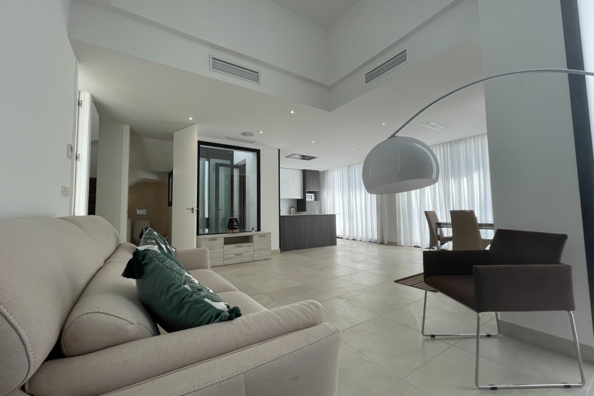 Wiederverkauf - Detached House / Villa -
Benijofar