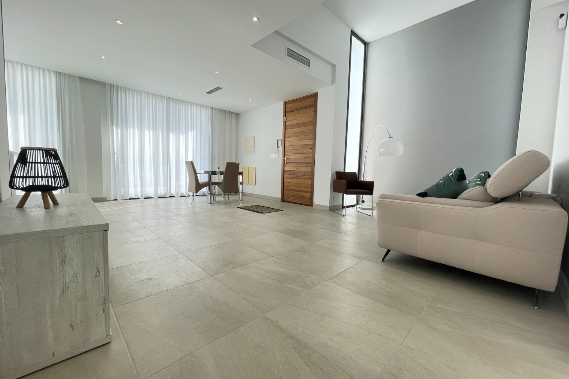 Wiederverkauf - Detached House / Villa -
Benijofar