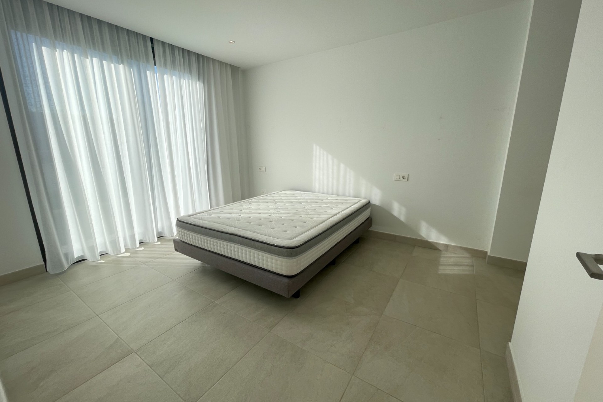 Wiederverkauf - Detached House / Villa -
Benijofar