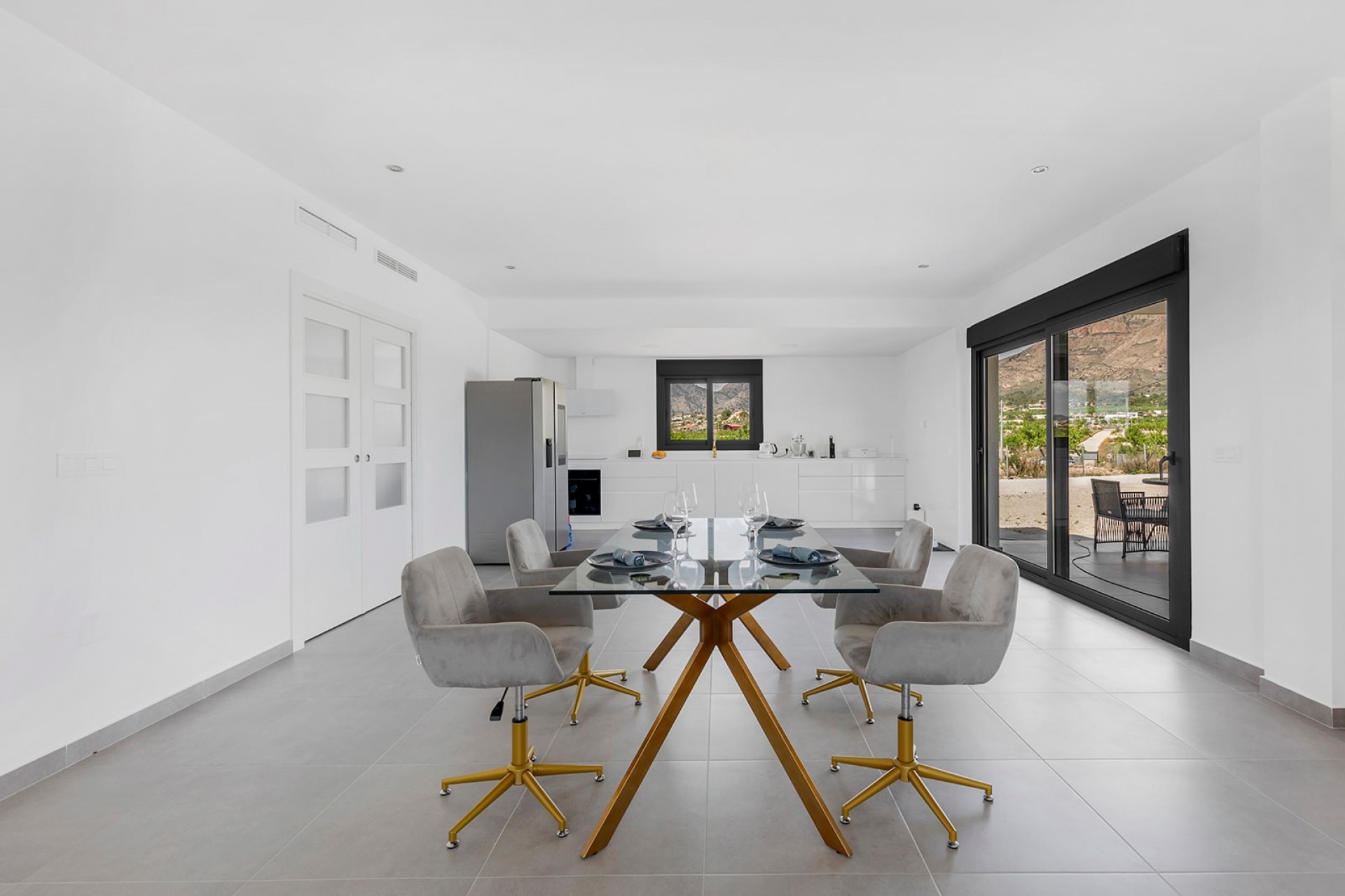 Wiederverkauf - Detached Villa -
Macisvenda