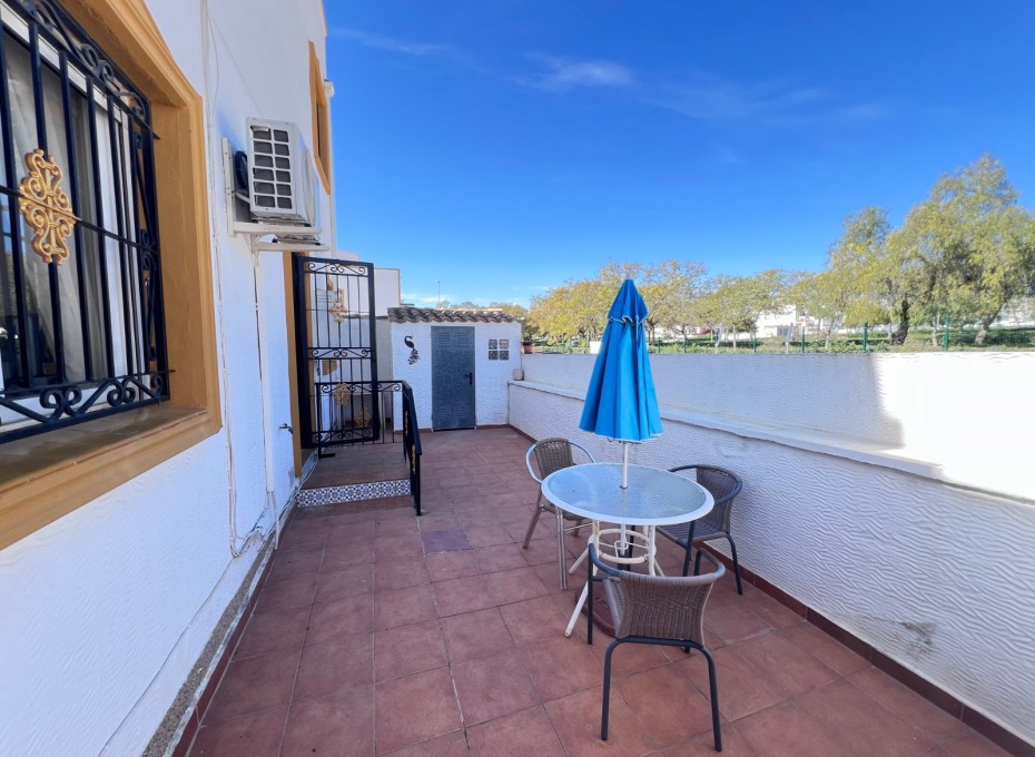 Wiederverkauf - House -
Orihuela - Entre Naranjos Vistabella