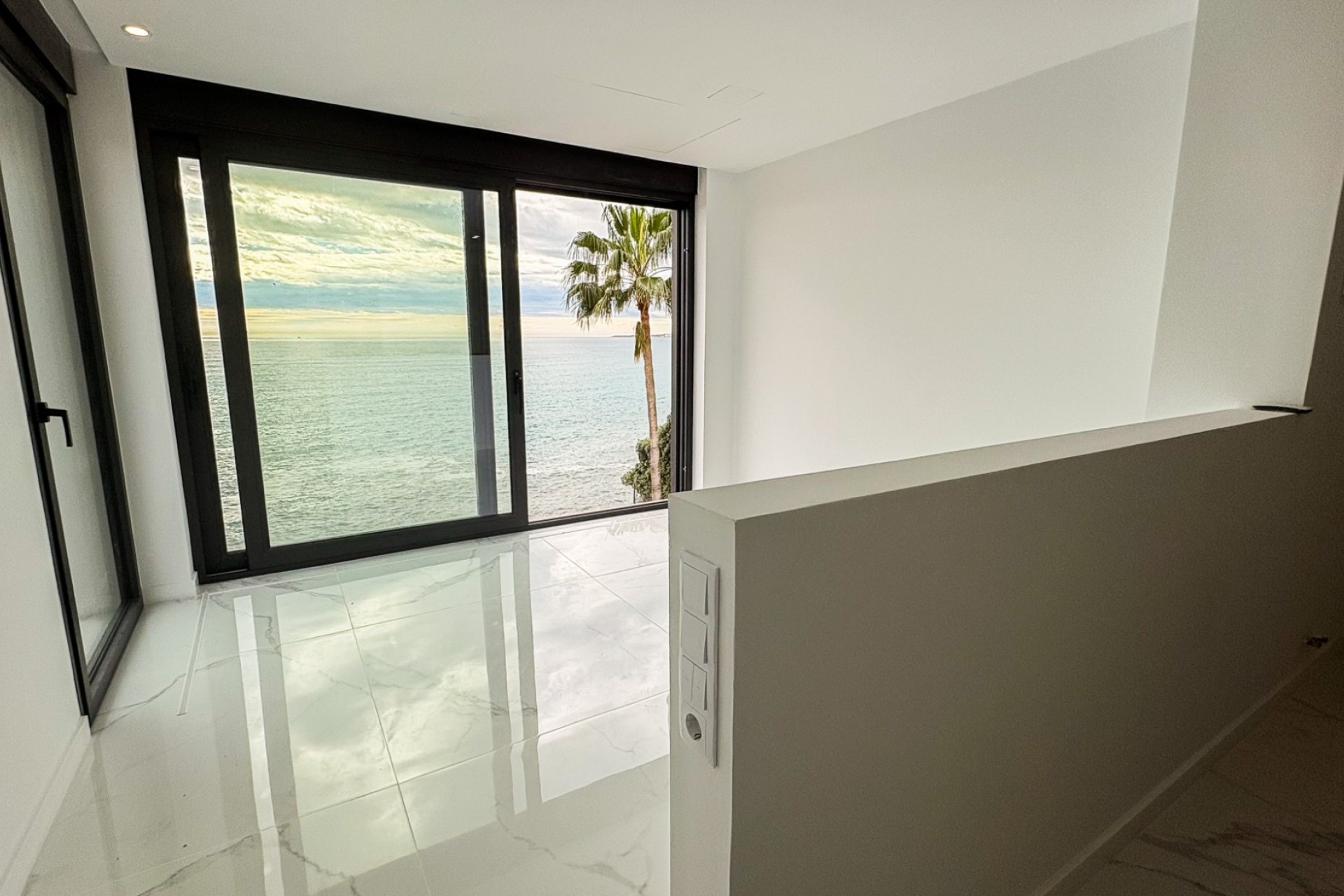 Wiederverkauf - Independent villa -
El Campello - Coveta Fuma