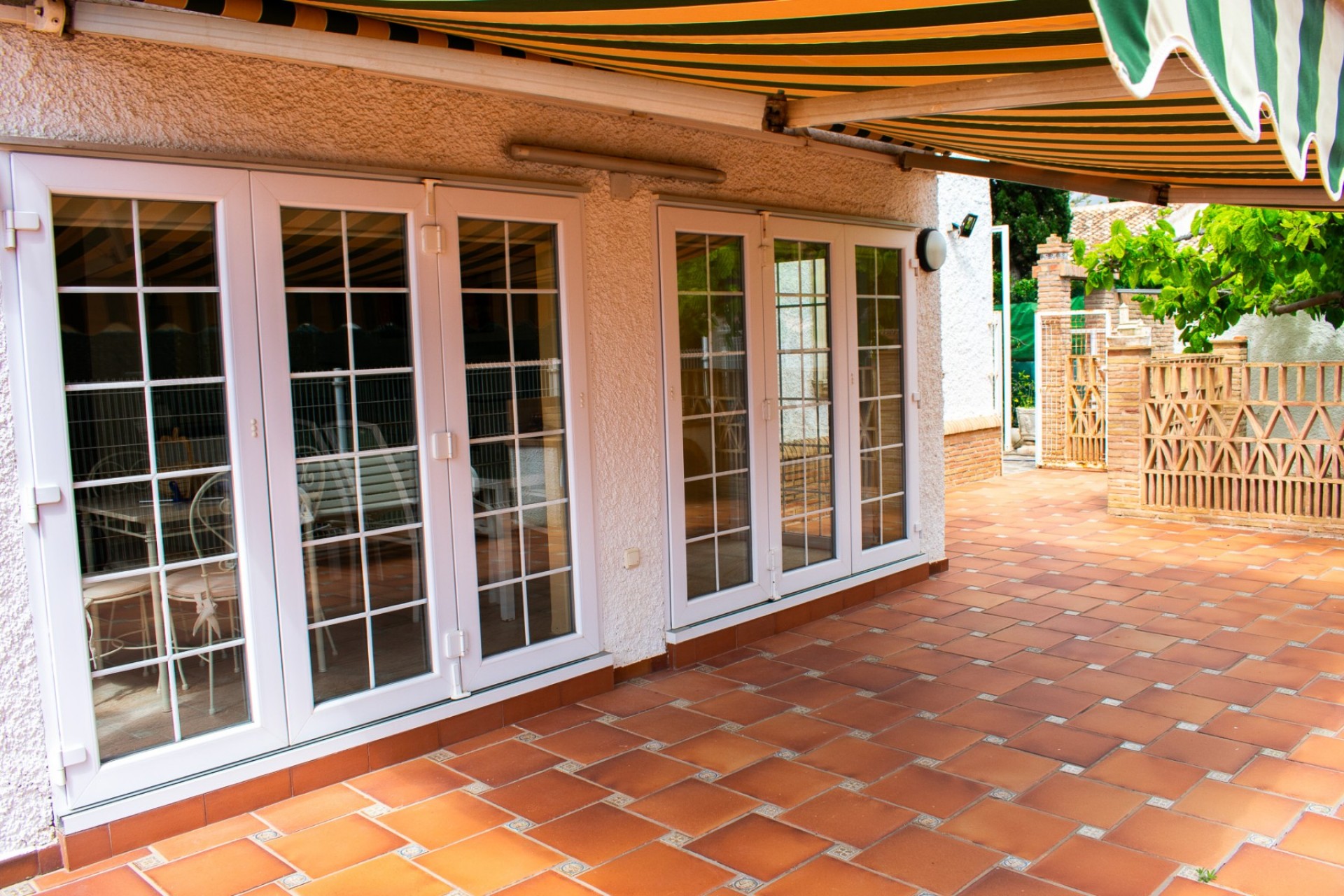 Wiederverkauf - Independent villa -
Orihuela Costa - MUY CERCA DE LA PLAYA