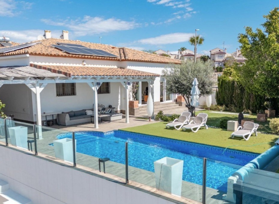 Wiederverkauf - Independent villa -
San Fulgencio