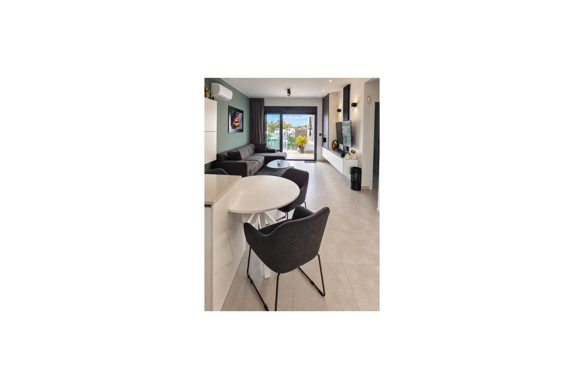 Wiederverkauf - Penthouse -
El Raso