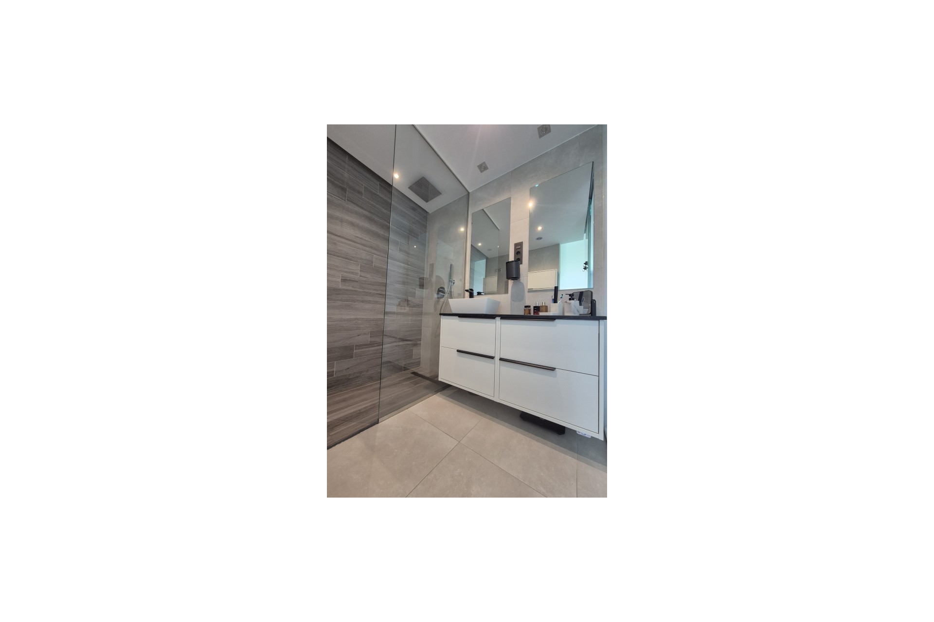 Wiederverkauf - Penthouse -
El Raso
